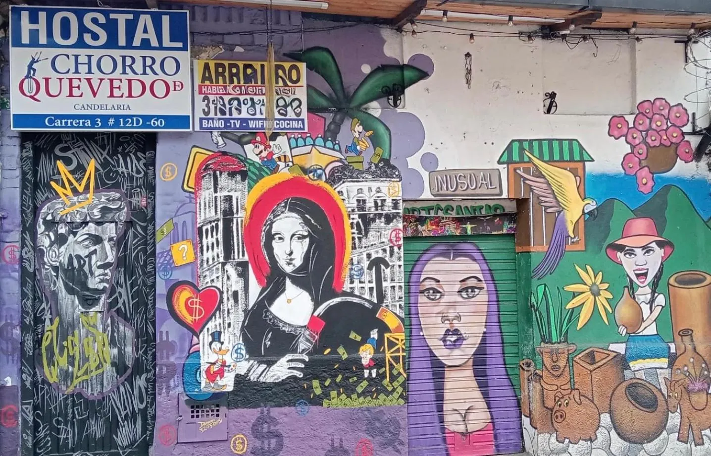 Facade/entrance in H C De Quevedo