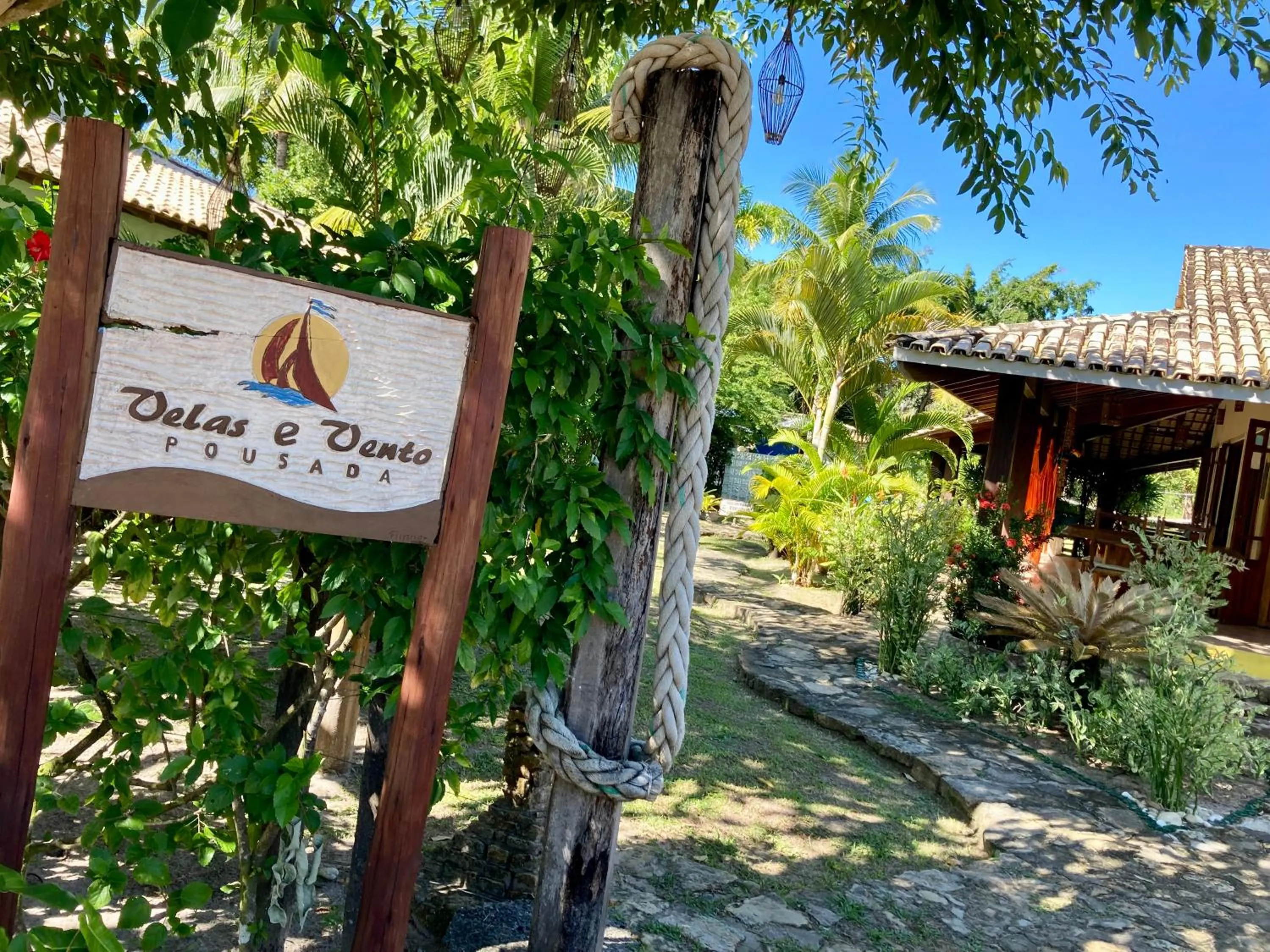 Property logo or sign in Pousada Velas e Vento - Barra Grande, Taipu de Fora, Maraú