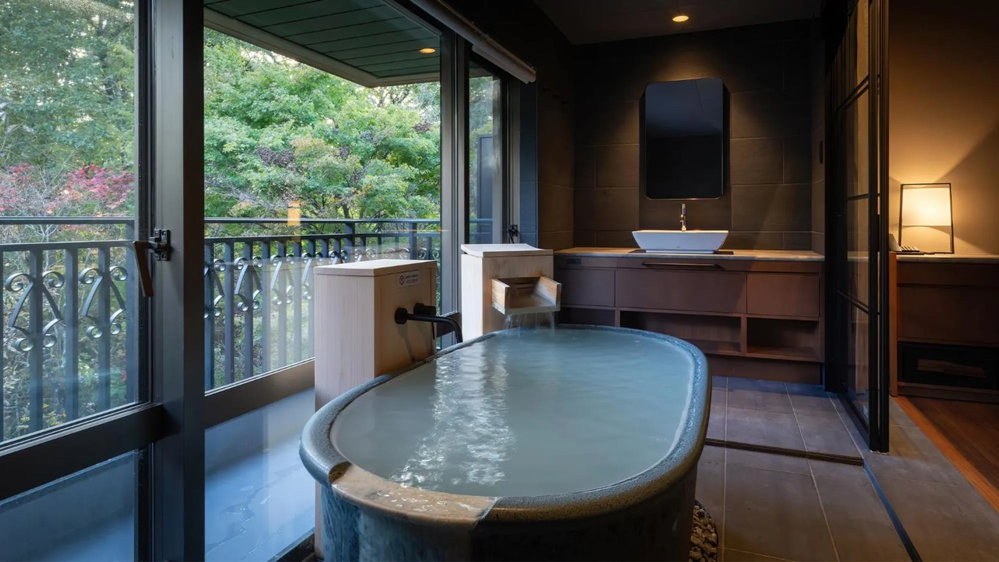 Nasu-Onsen Shinshun no Kago Hewitt Resort