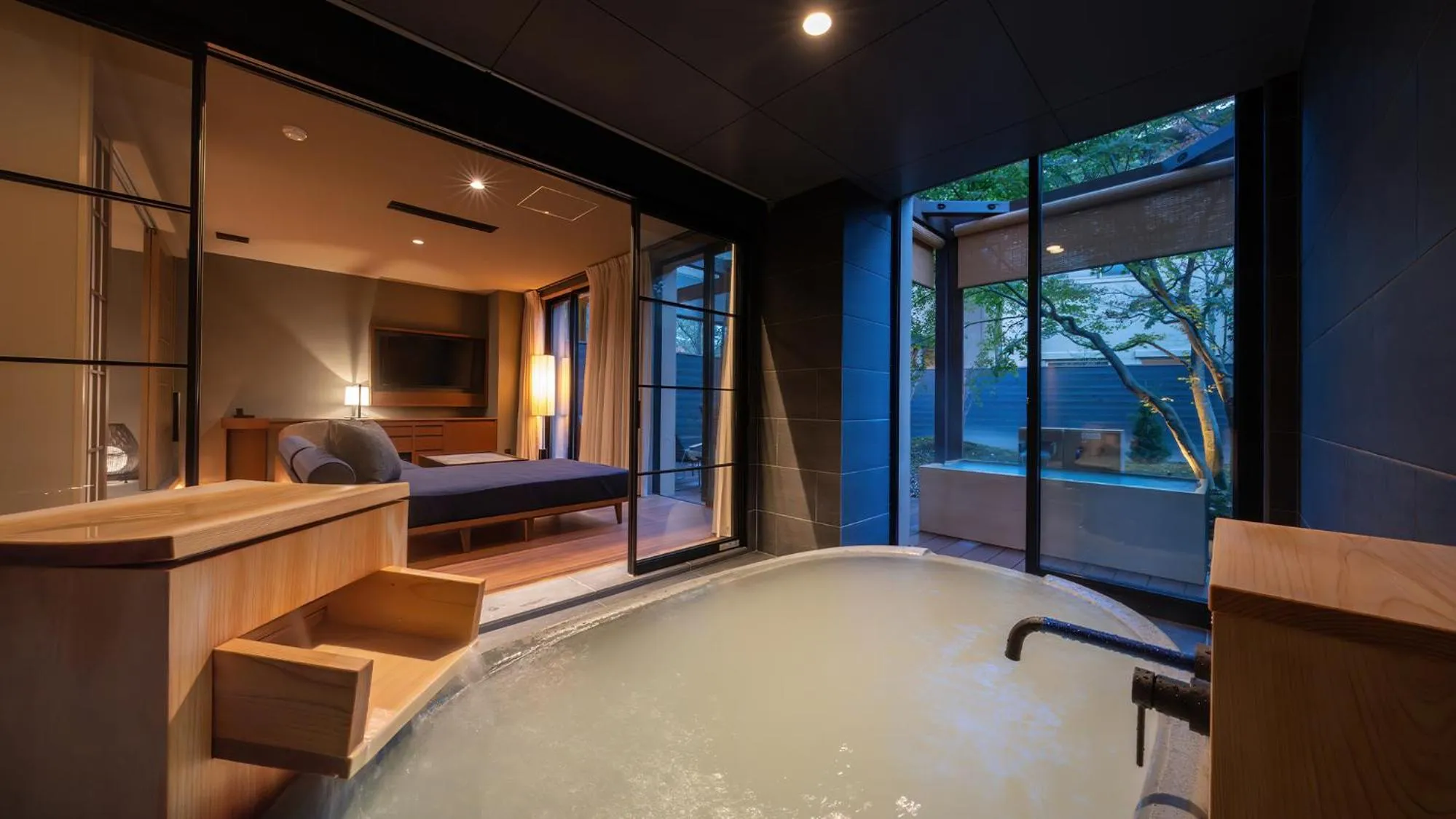 Nasu-Onsen Shinshun no Kago Hewitt Resort