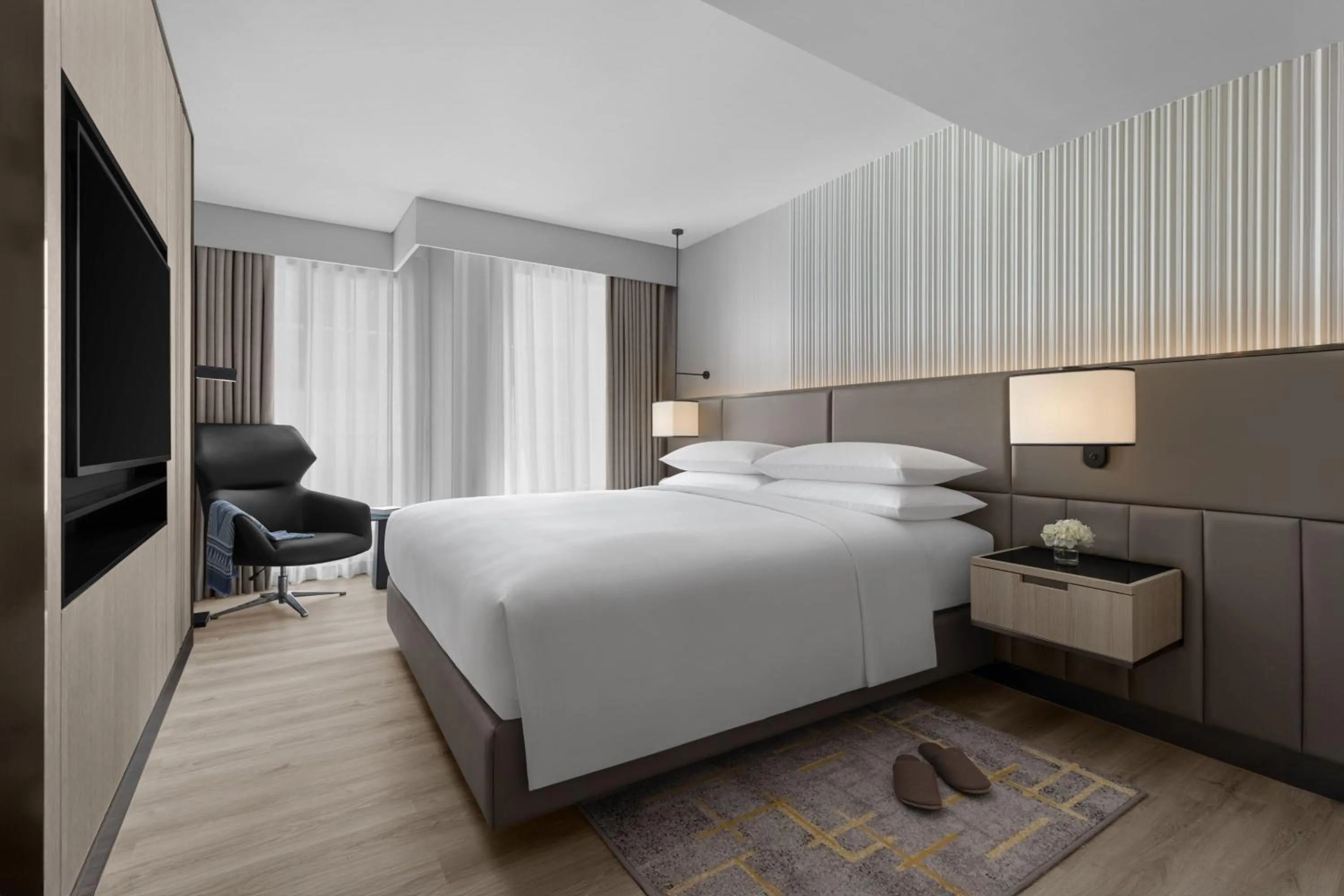 Bedroom, Bed in Marriott Executive Apartments, Bangkok Townhall Sukhumvit