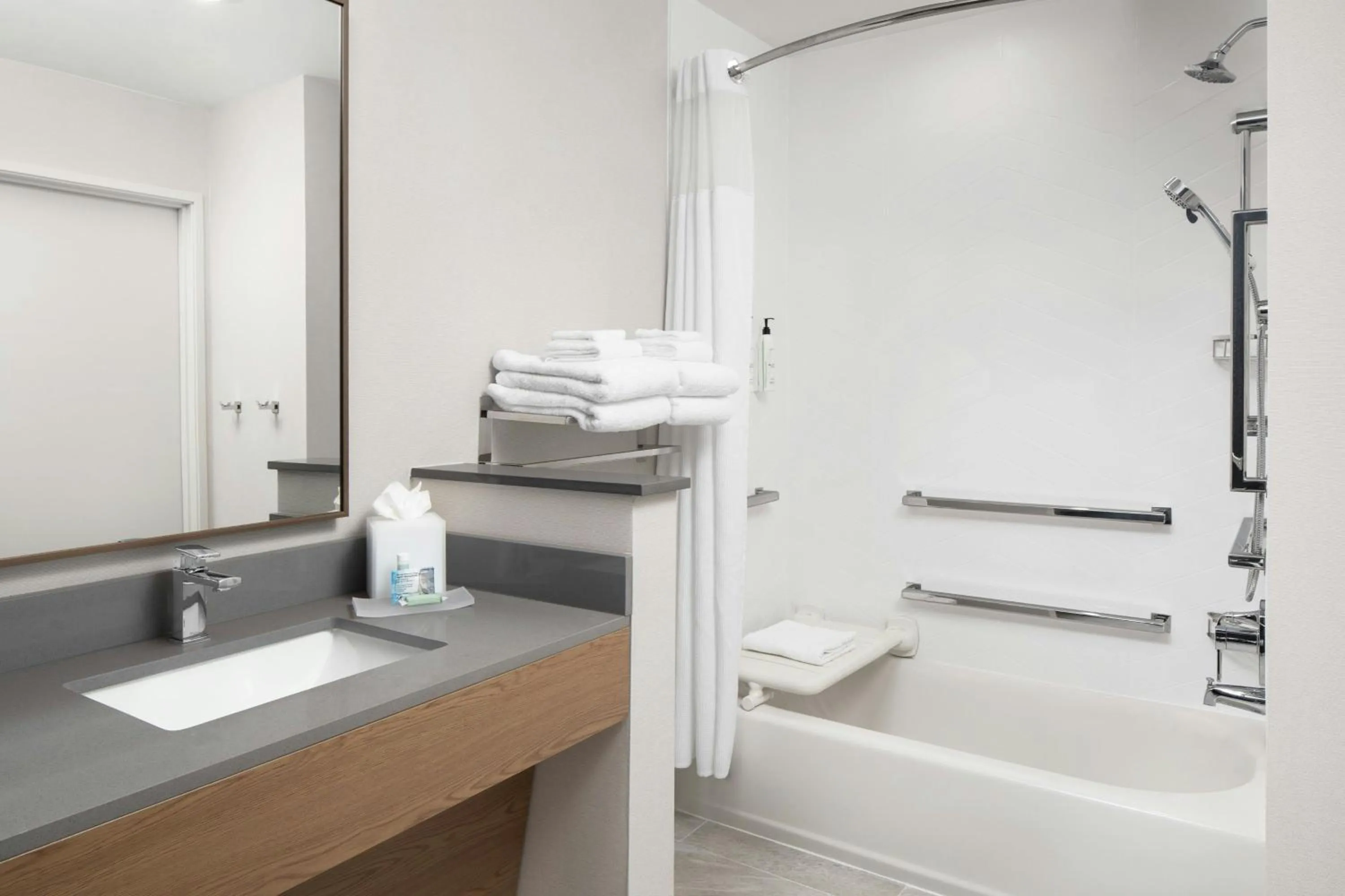 Lounge or bar in Fairfield by Marriott Inn & Suites Nashville Bellevue