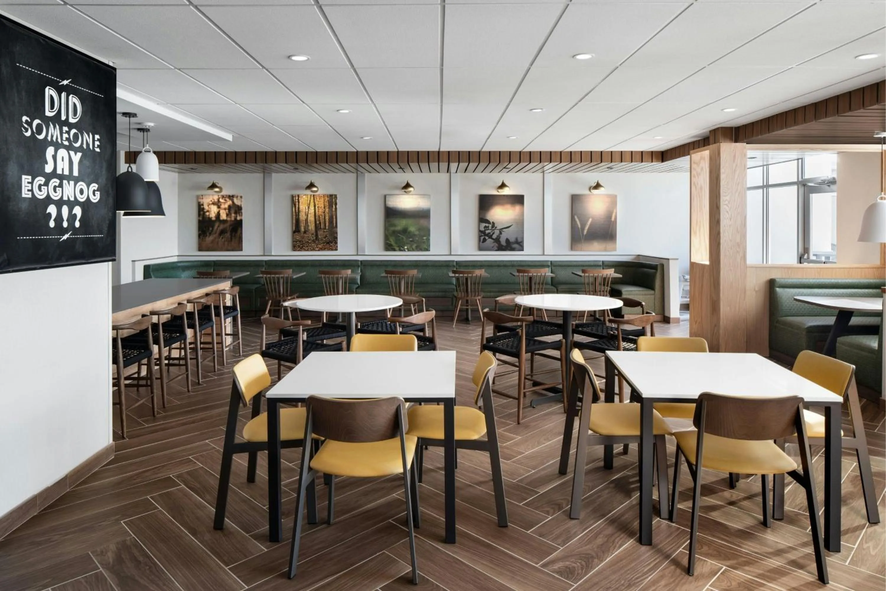 Breakfast in Fairfield by Marriott Inn & Suites Nashville Bellevue