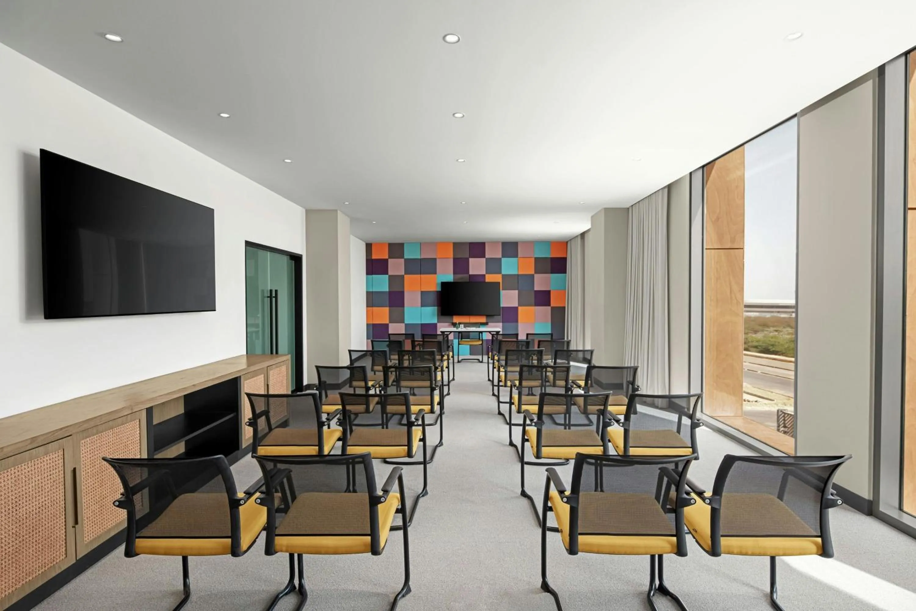 Meeting/conference room in Four Points by Sheraton Dakar Diamniadio