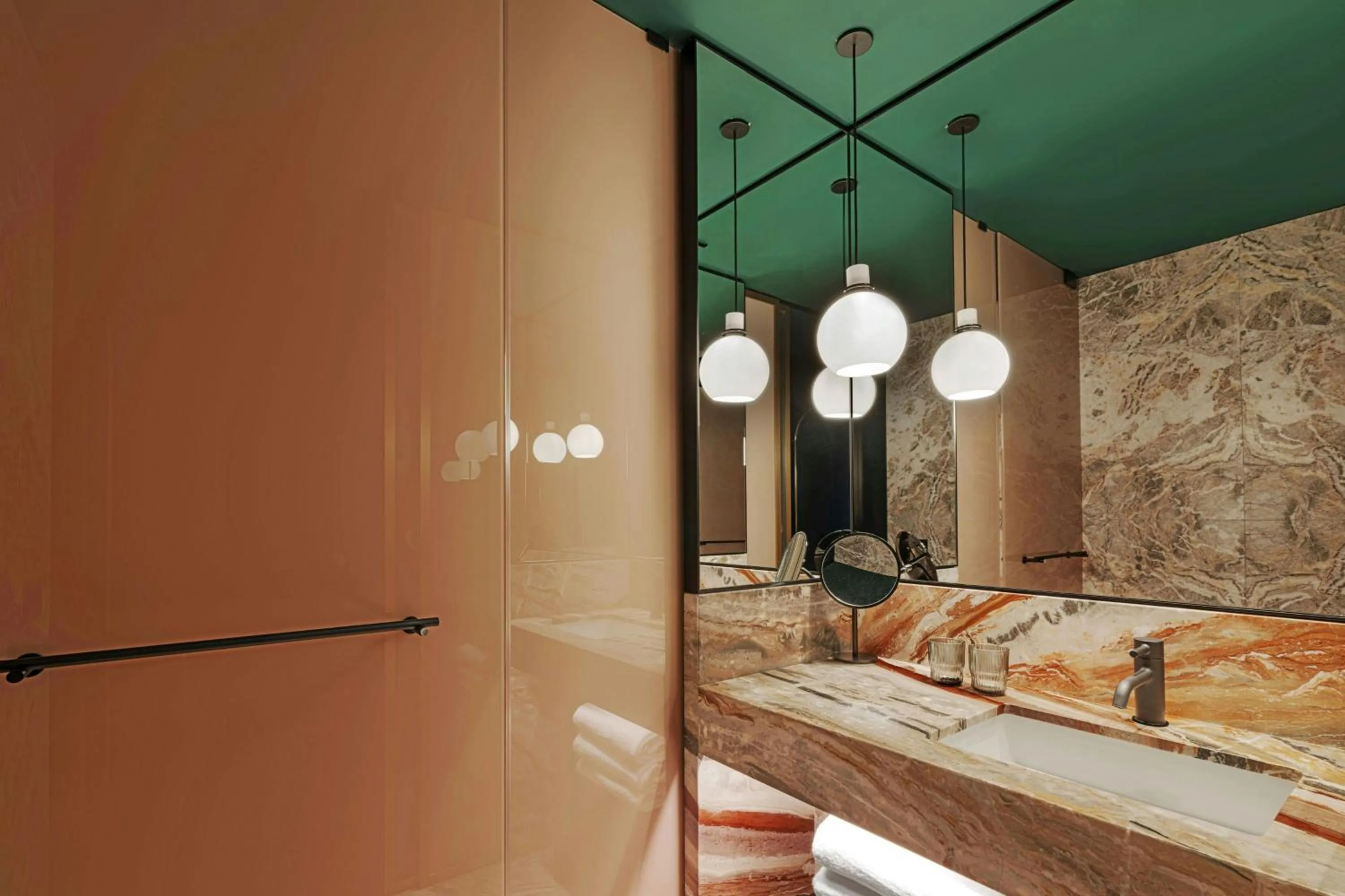 Bathroom in Casa Brera, a Luxury Collection Hotel, Milan