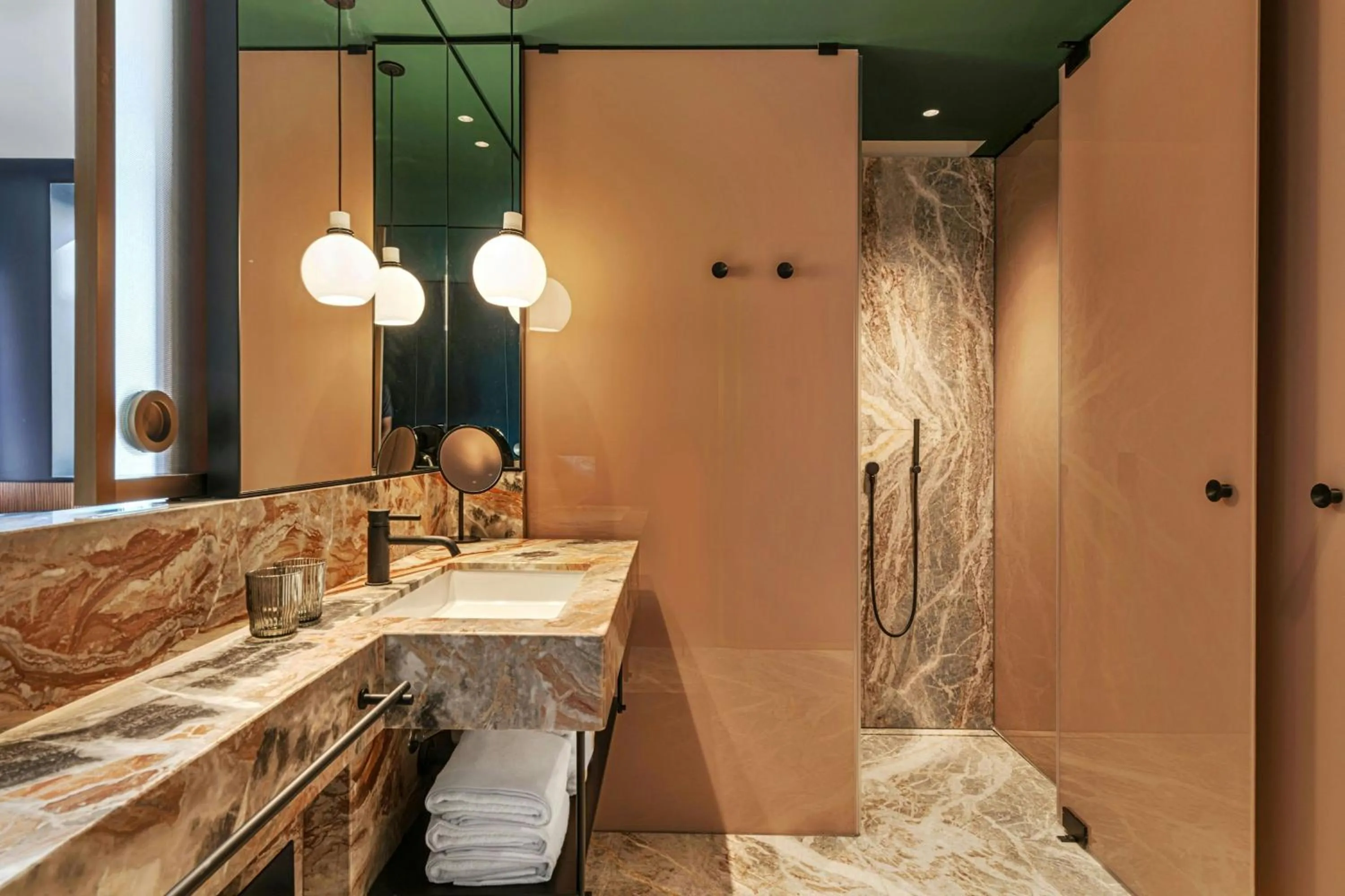 Bathroom in Casa Brera, a Luxury Collection Hotel, Milan