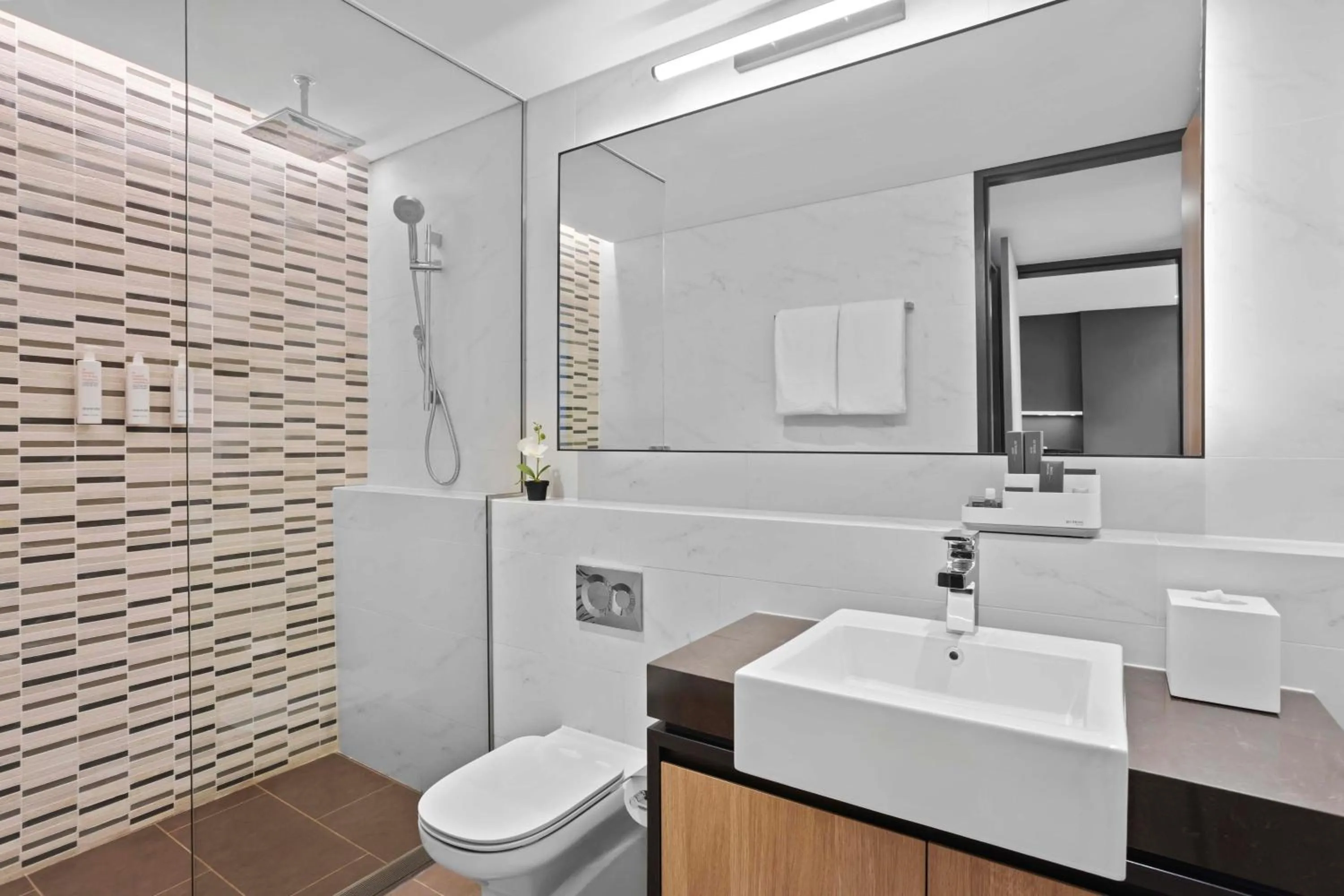 Bathroom in Marriott Executive Apartments Port Moresby