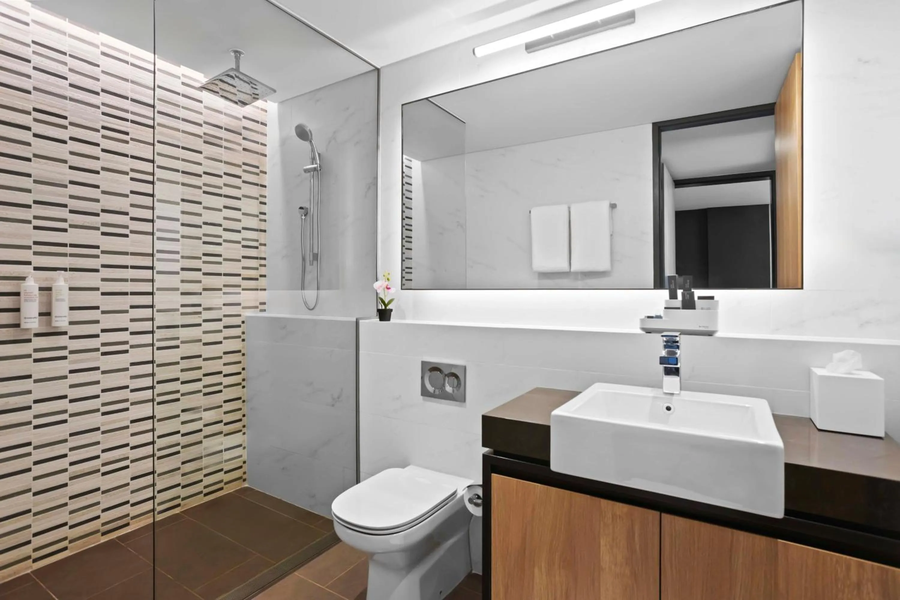 Bathroom in Marriott Executive Apartments Port Moresby