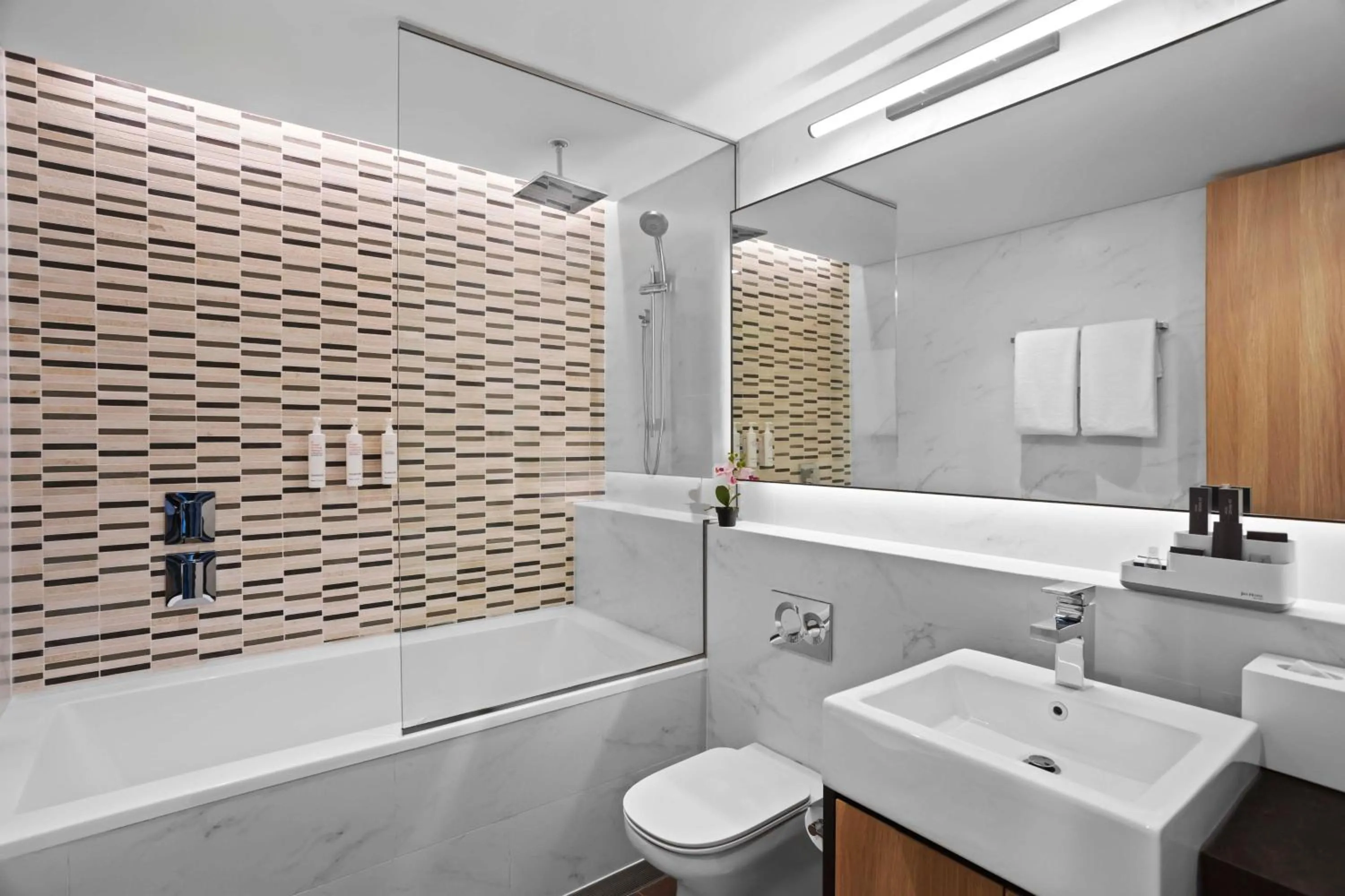 Bathroom in Marriott Executive Apartments Port Moresby