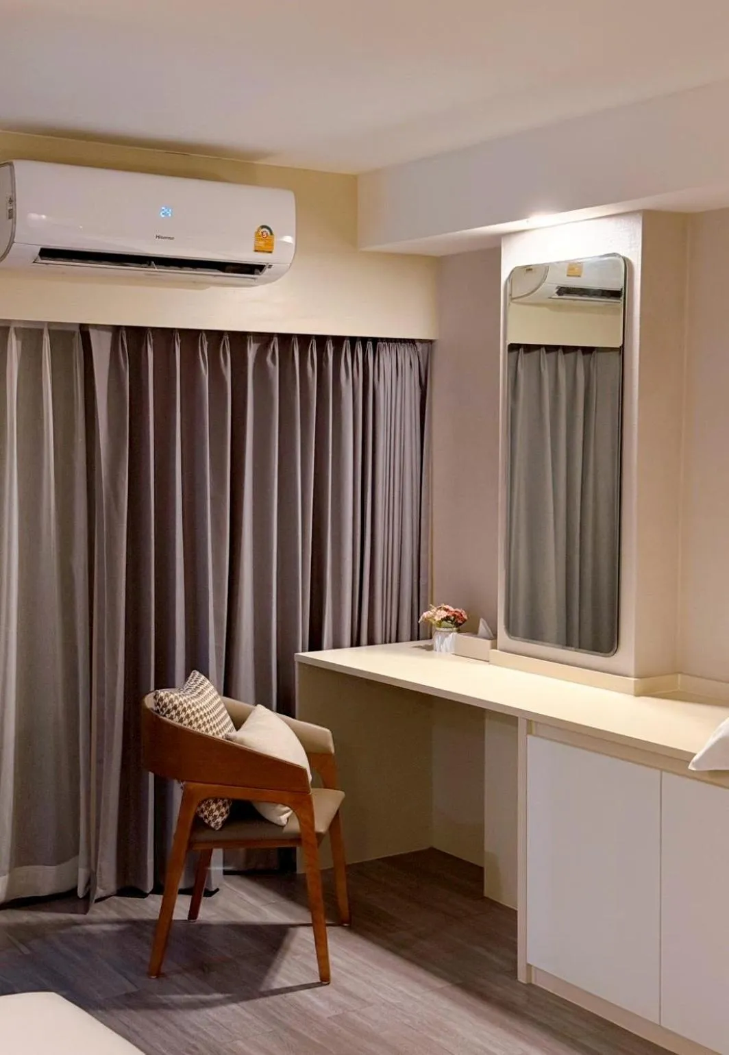 Seating area in Miloft Suvarnabhumi Airport Hotel