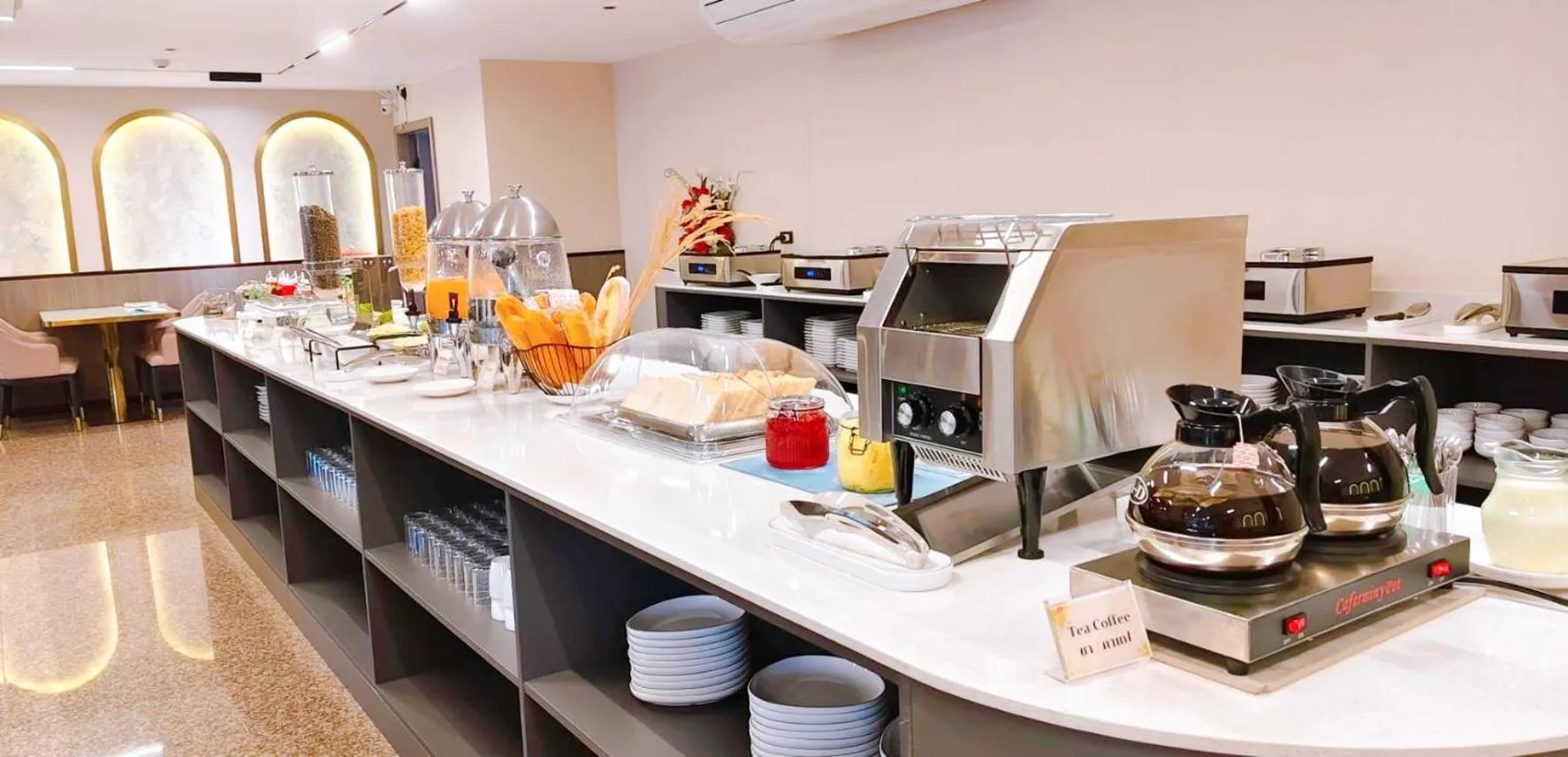 Restaurant/places to eat in Miloft Suvarnabhumi Airport Hotel