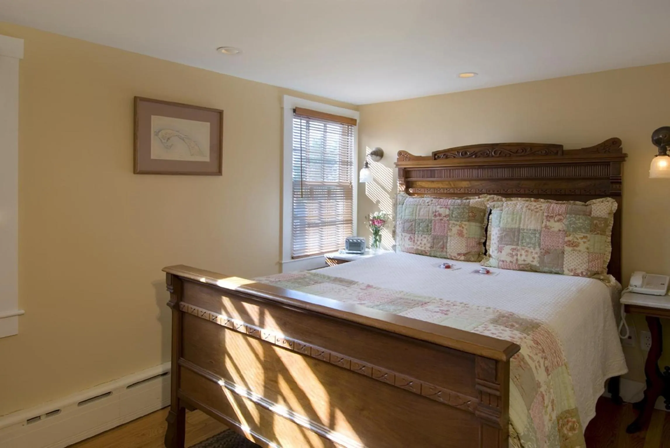 Bed in Revere Guest House