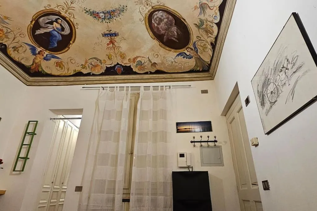 Monolocale in palazzo d'epoca
