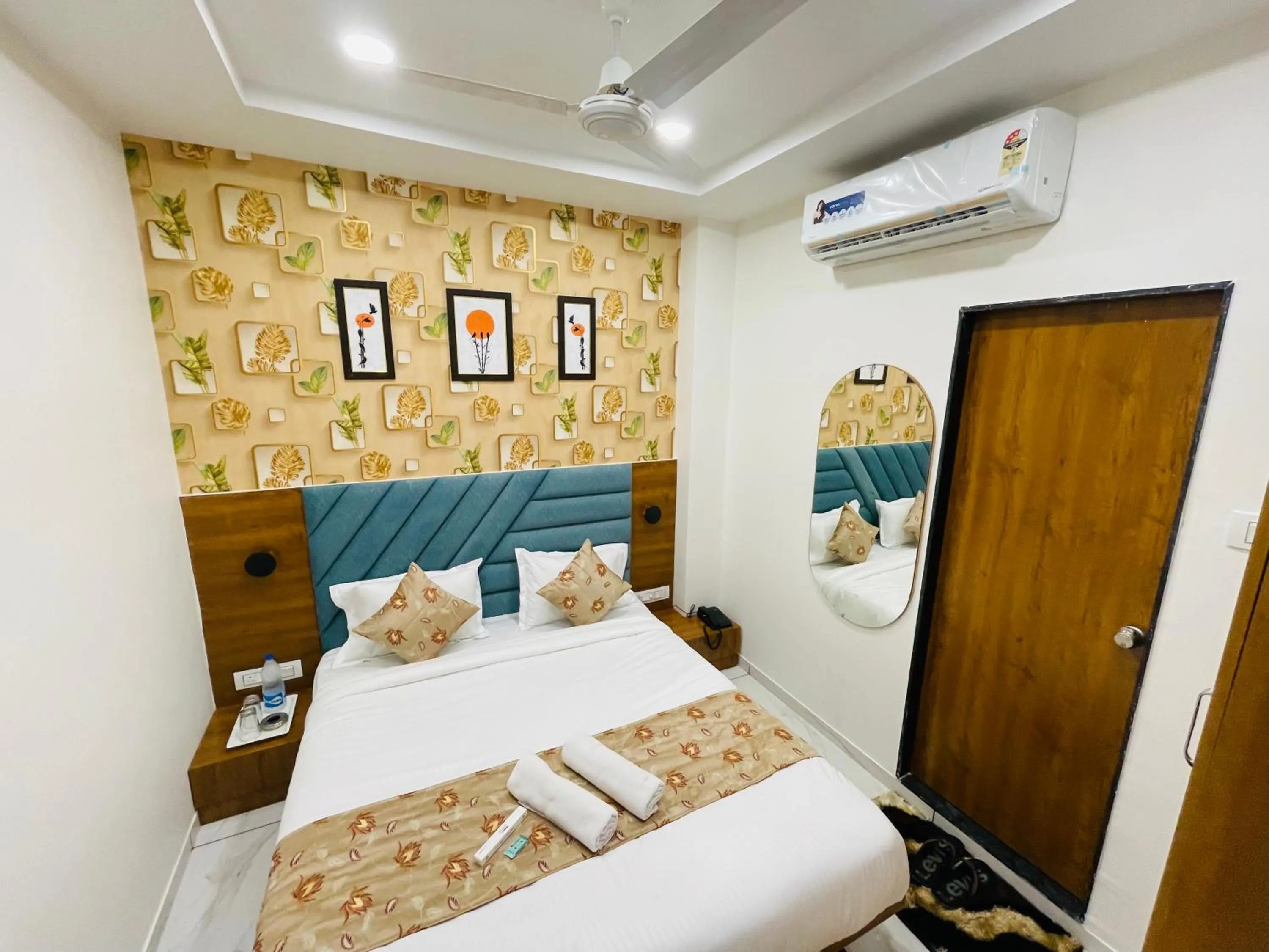 Bed in Hotel Avenue Sky