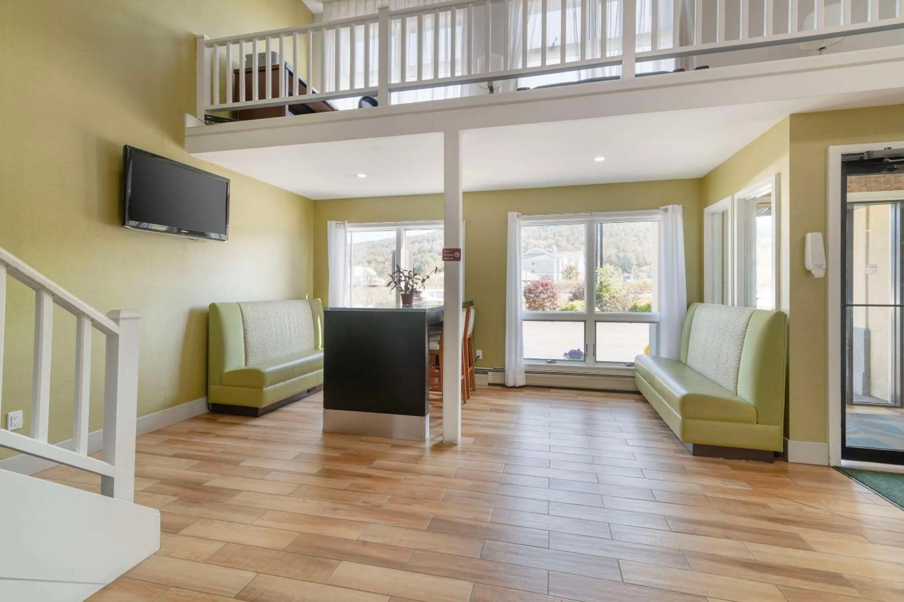 Lobby or reception in Quality Inn Lebanon - Hanover