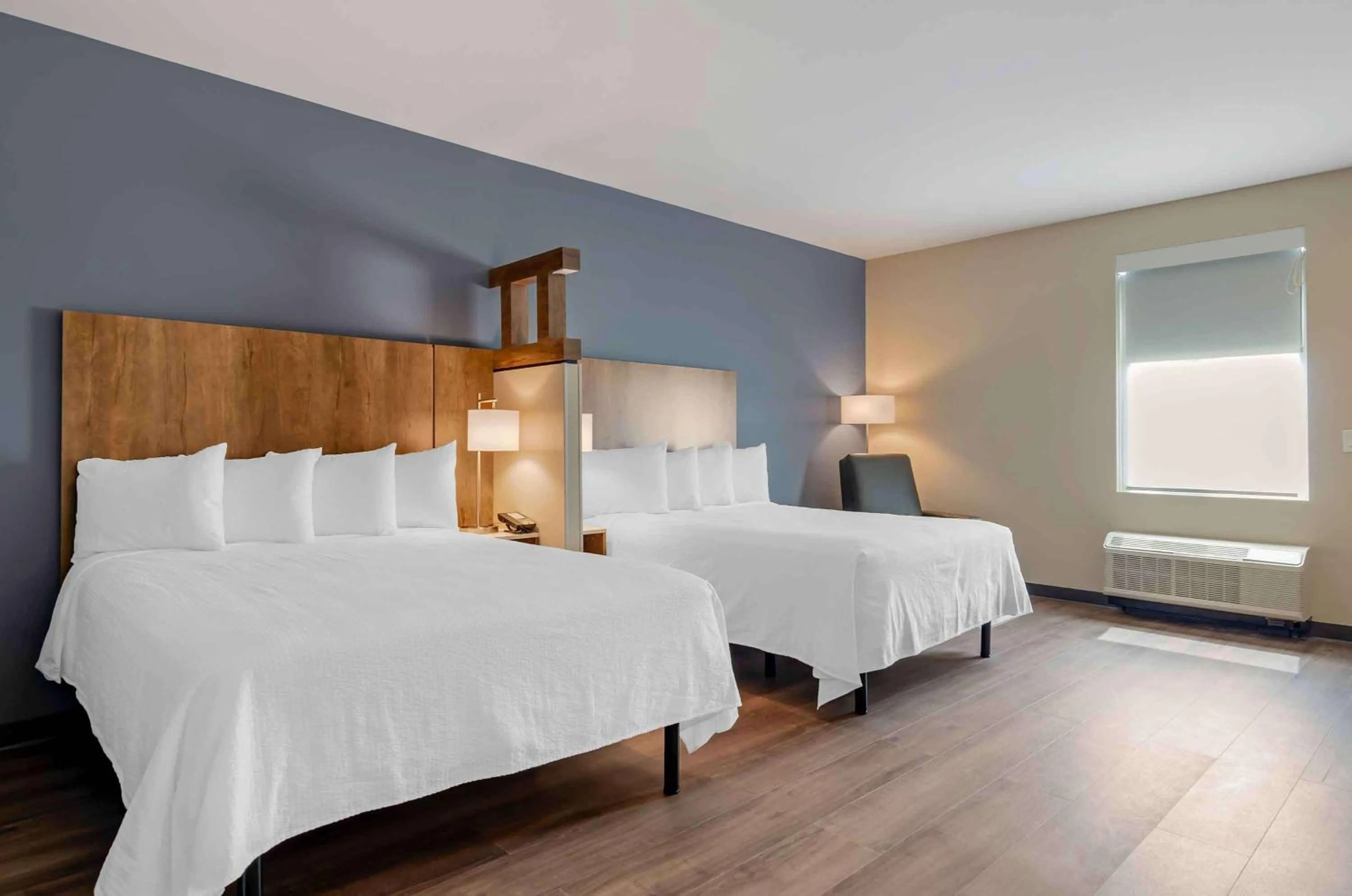 Bedroom, Bed in Extended Stay America Premier Suites - Harrisonburg