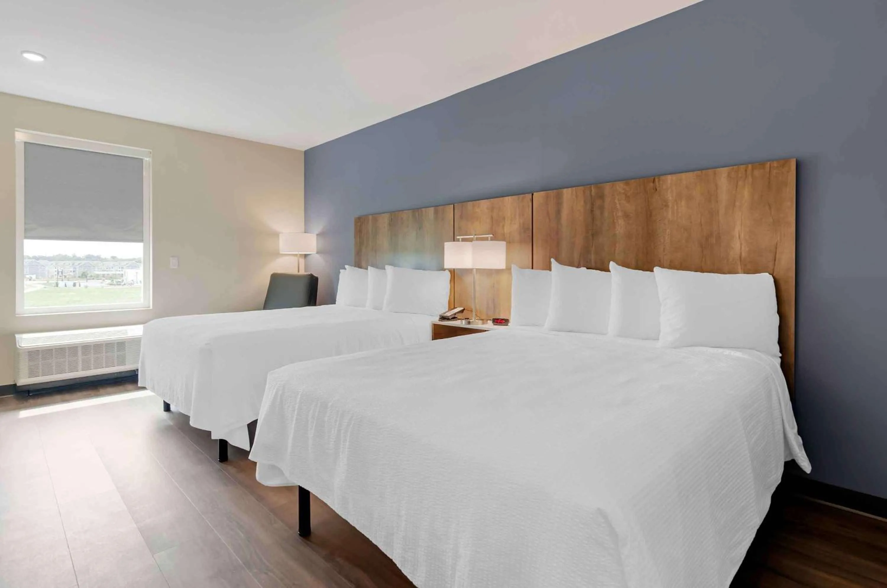 Bedroom, Bed in Extended Stay America Premier Suites - Harrisonburg