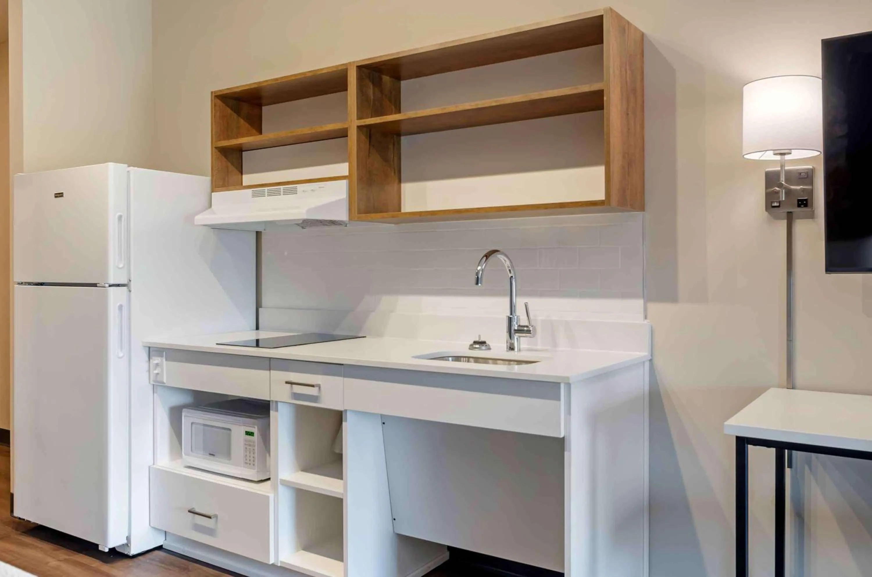 Kitchen or kitchenette in Extended Stay America Premier Suites - Harrisonburg