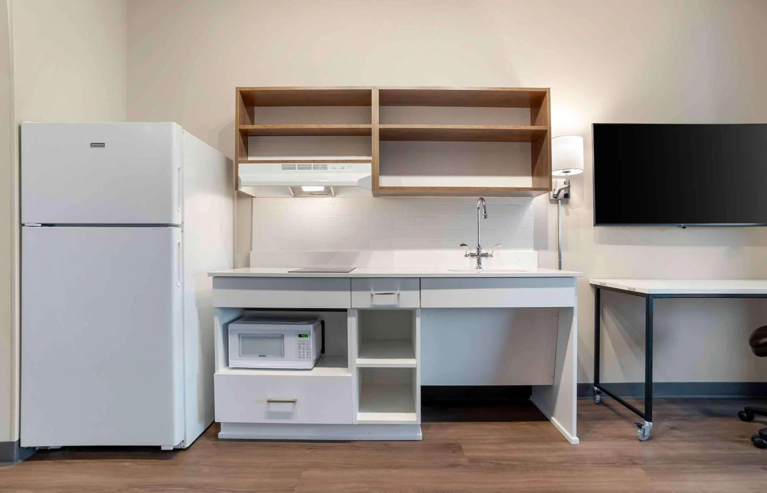 Kitchen or kitchenette in Extended Stay America Premier Suites - Pensacola - NAS Corry Station