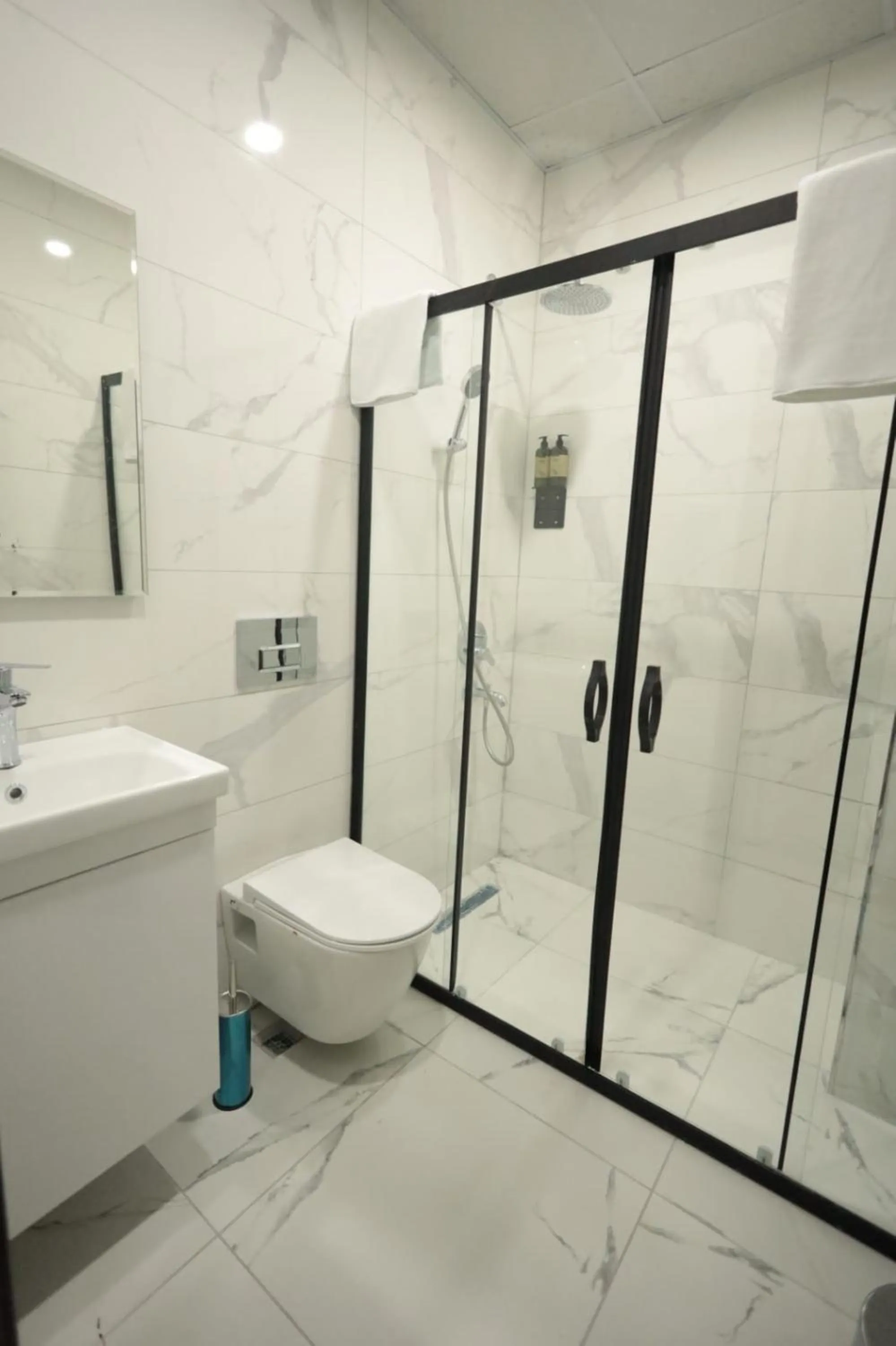 Toilet in BZN Airport Hotel