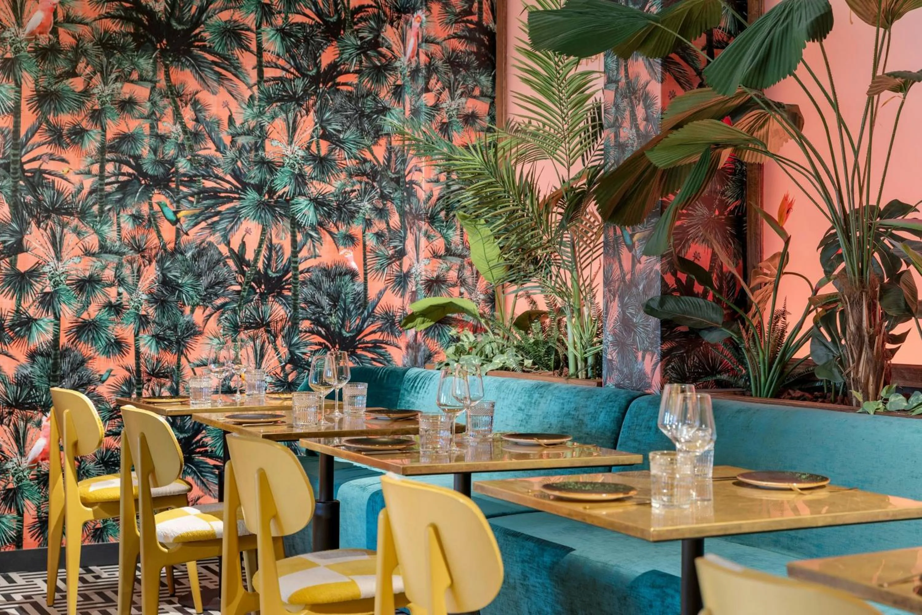 Restaurant/places to eat in Corendon Amsterdam New-West, a Tribute Portfolio Hotel