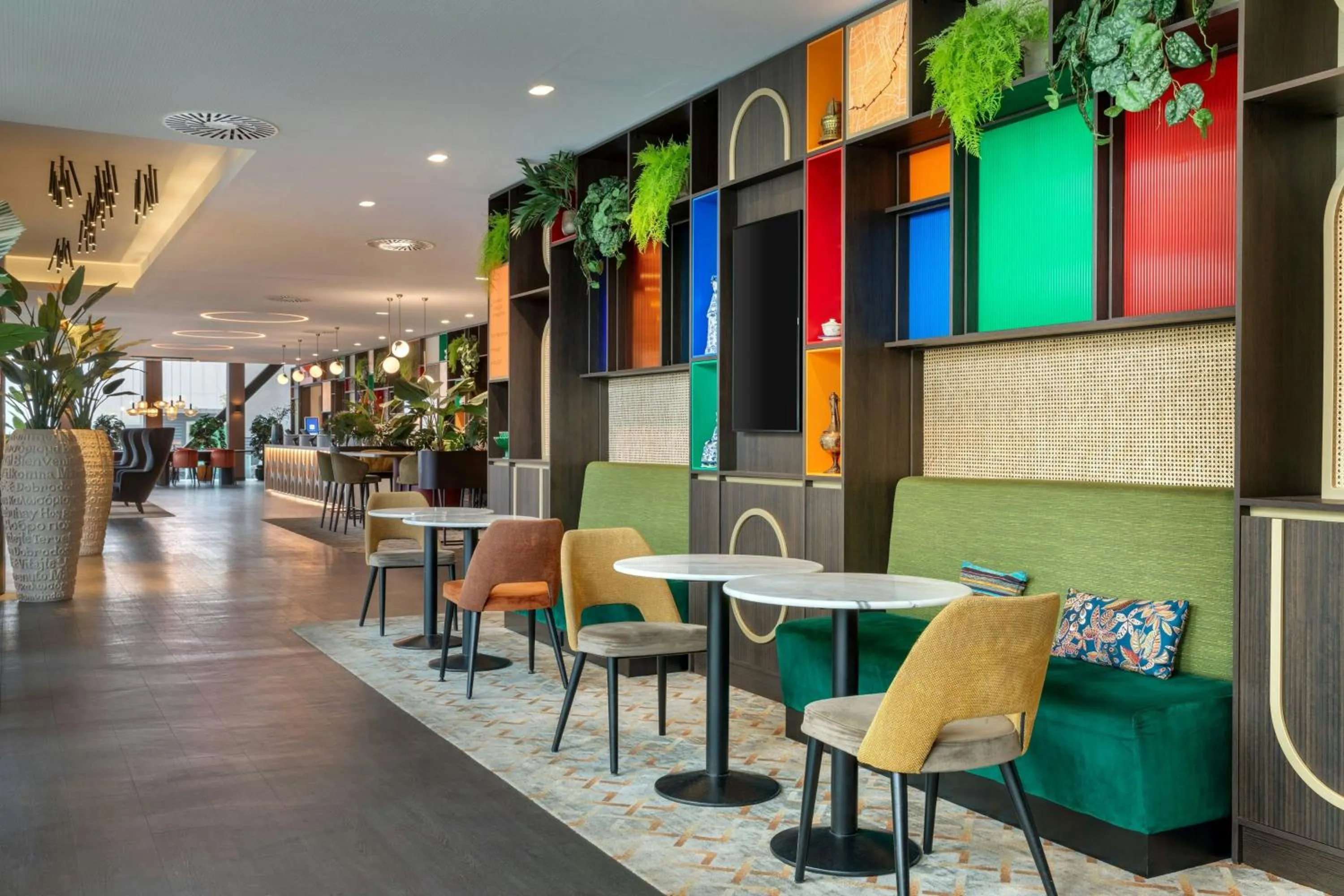 Lounge or bar in Corendon Amsterdam New-West, a Tribute Portfolio Hotel