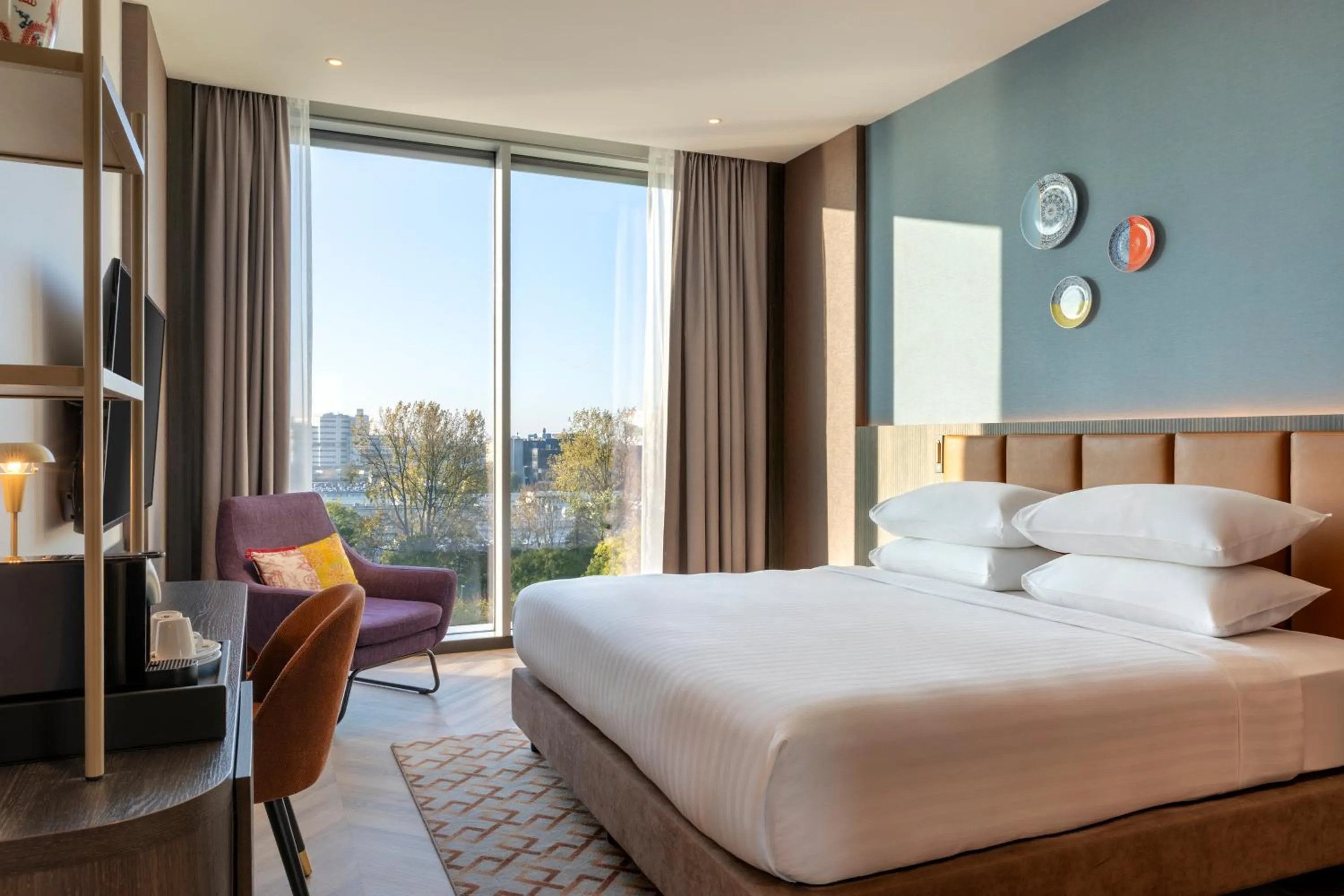 Deluxe Super King Room in Corendon Amsterdam New-West, a Tribute Portfolio Hotel