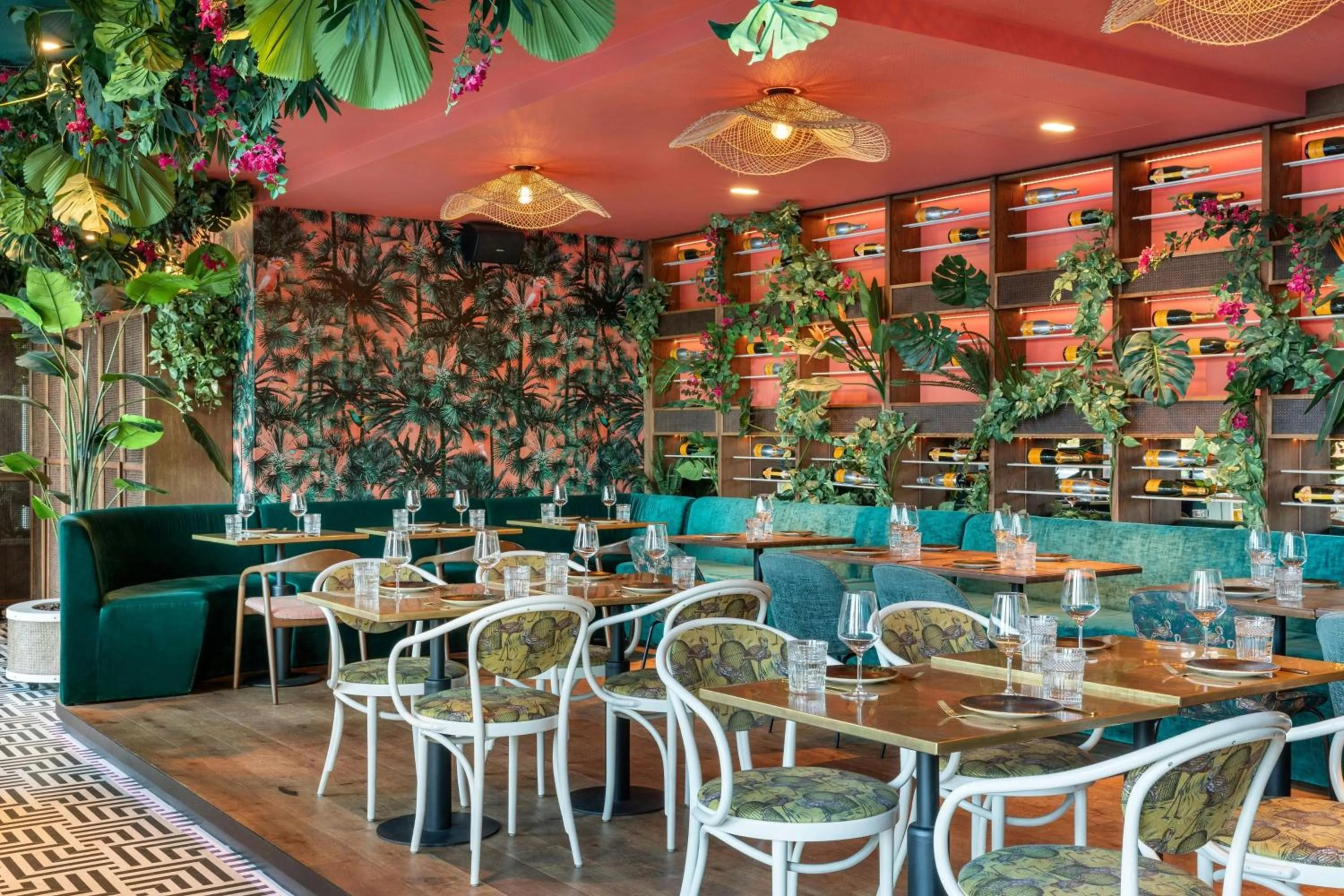 Restaurant/places to eat in Corendon Amsterdam New-West, a Tribute Portfolio Hotel