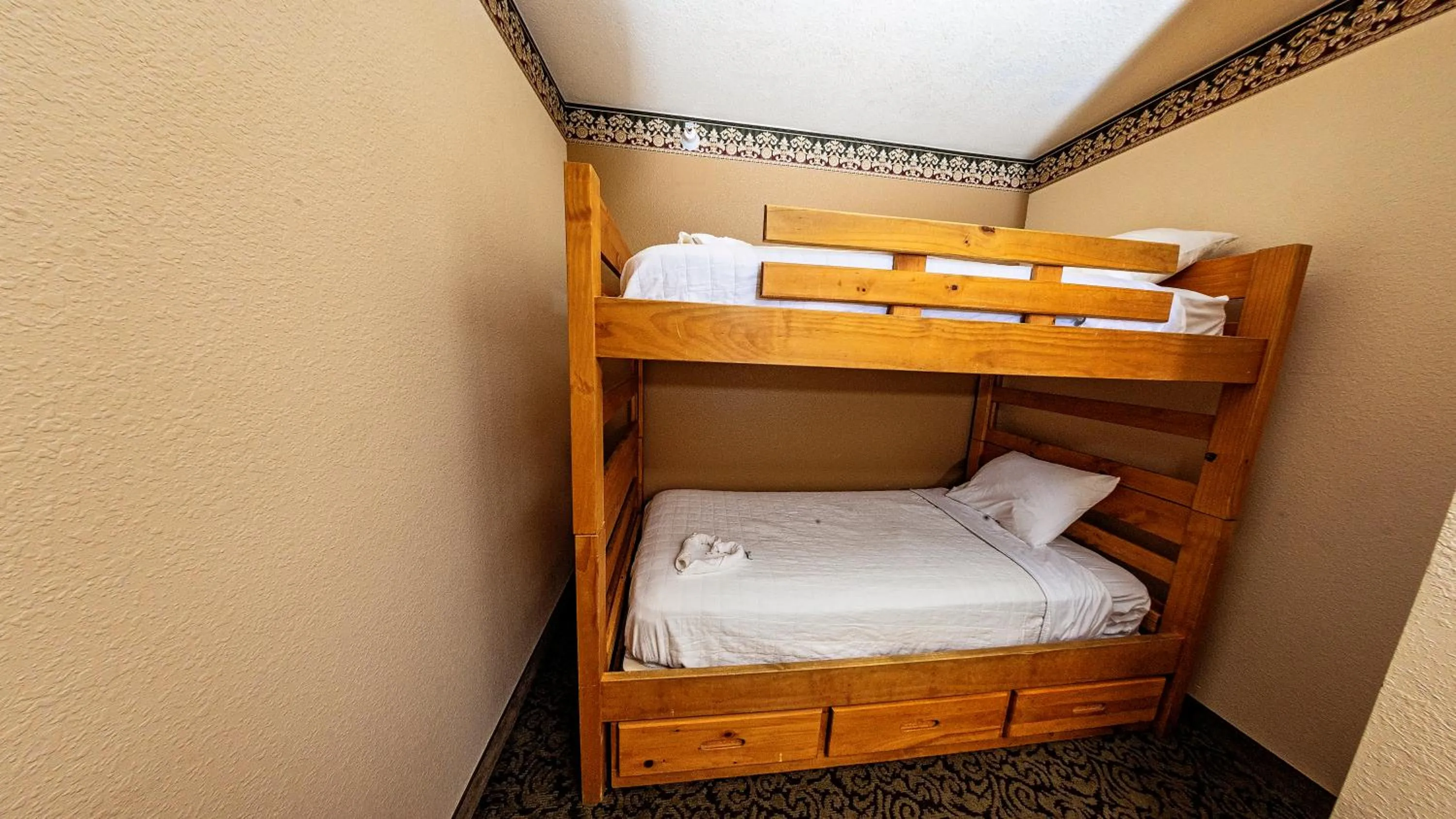 Bed in FairBridge Inn Express Dillon