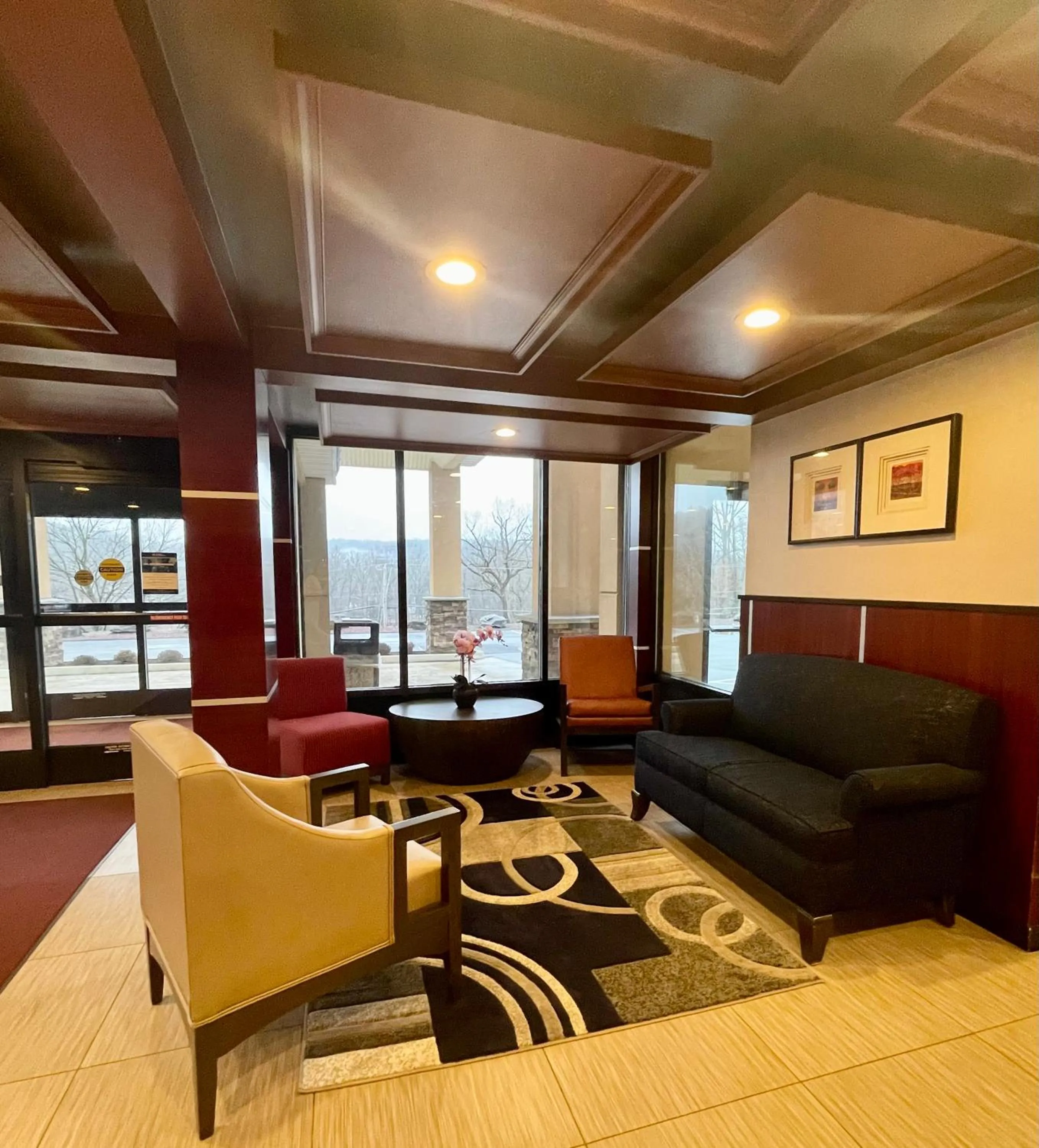 Lobby or reception in BEST WESTERN PLUS Poconos