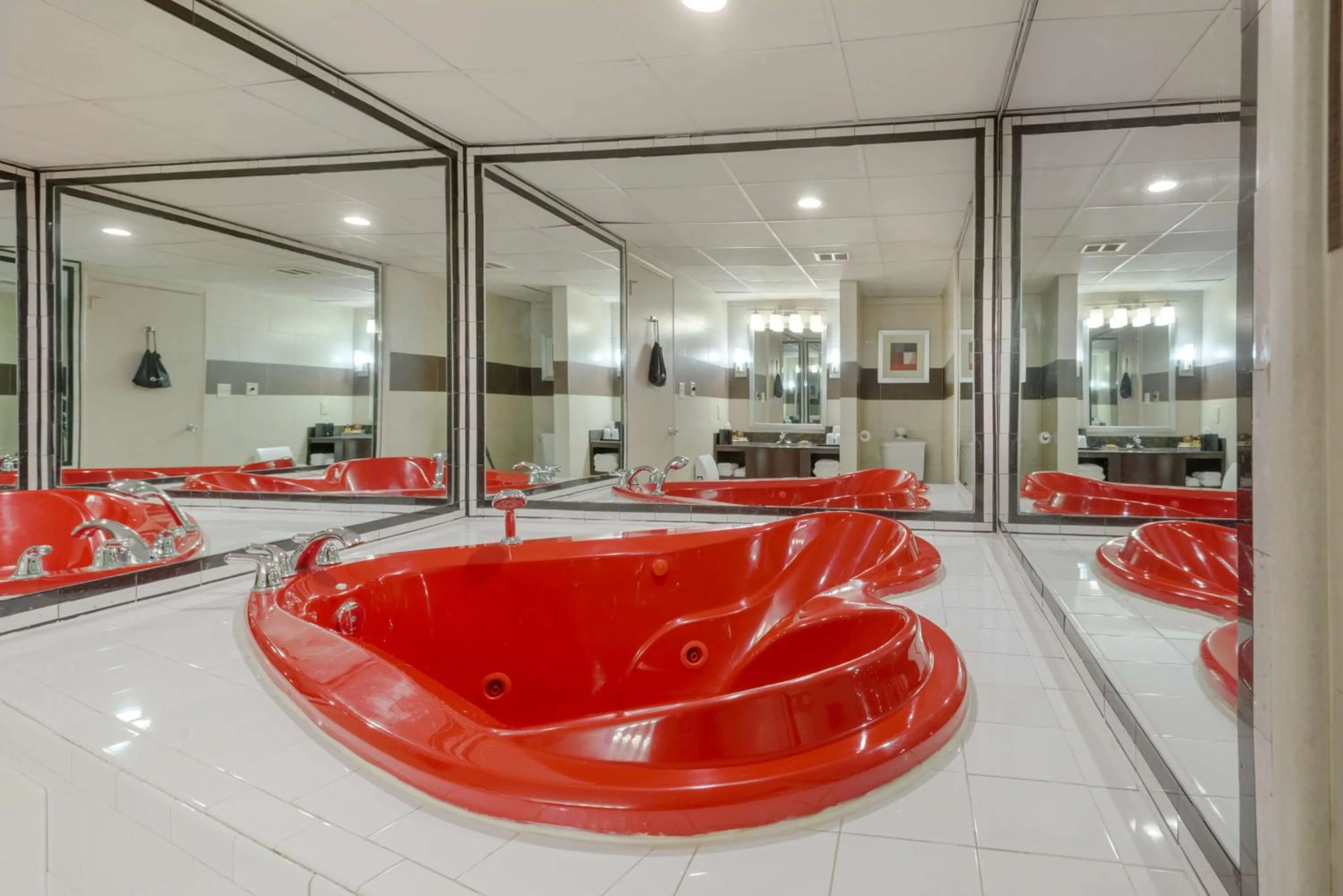 Bathroom in BEST WESTERN PLUS Poconos