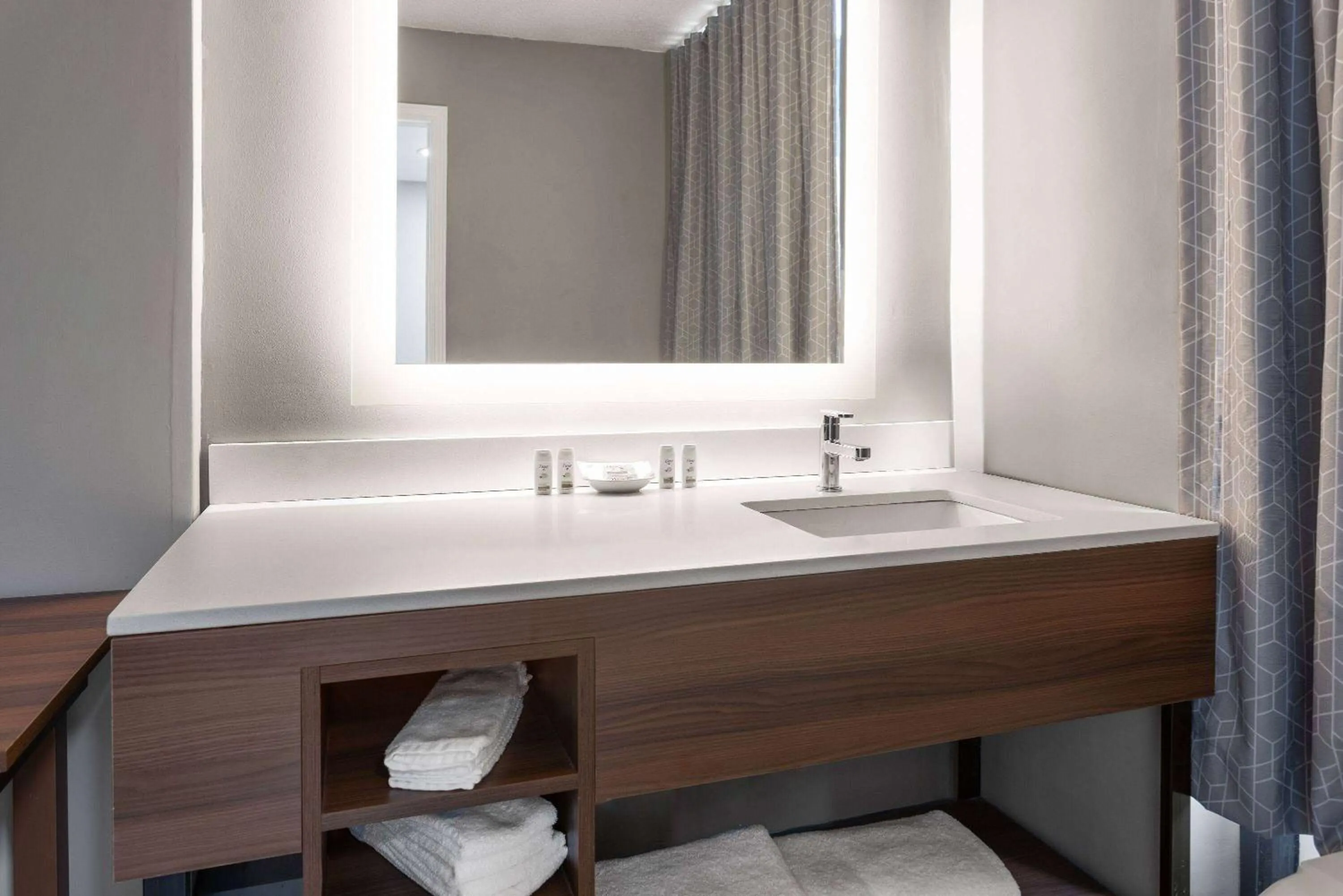 Bathroom in Hawthorn Extended Stay by Wyndham Columbia-Ft Jackson