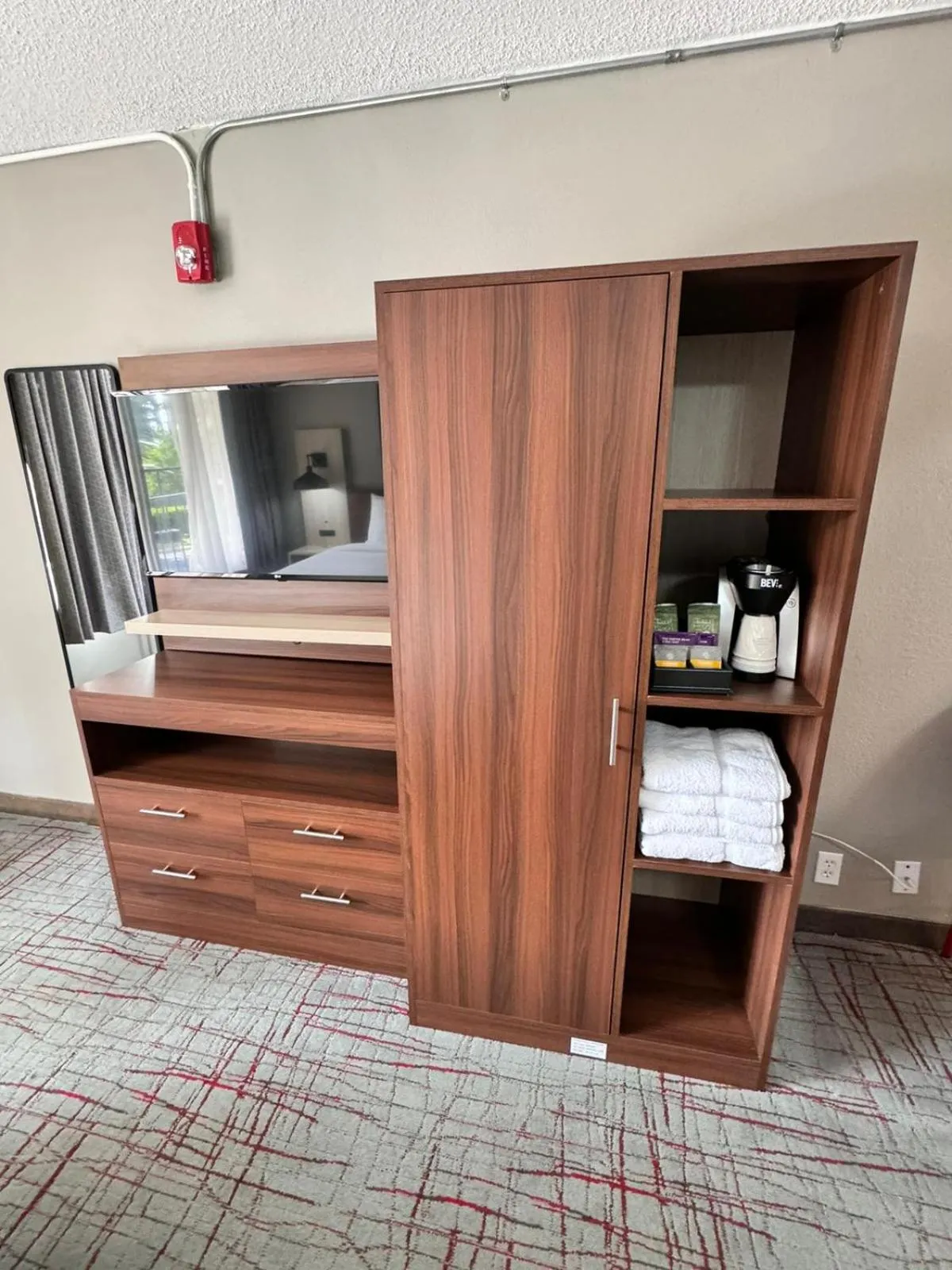 Bed in Hawthorn Extended Stay by Wyndham Columbia-Ft Jackson