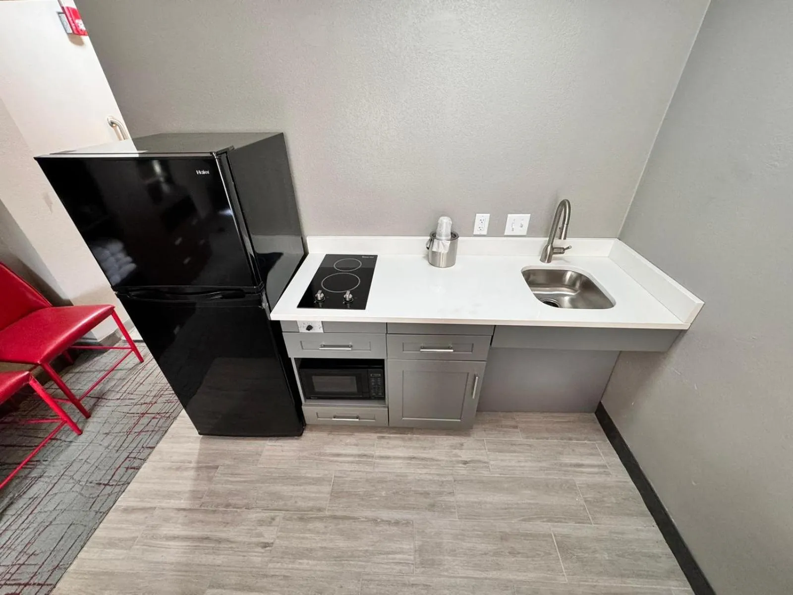 Hawthorn Extended Stay by Wyndham Columbia-Ft Jackson