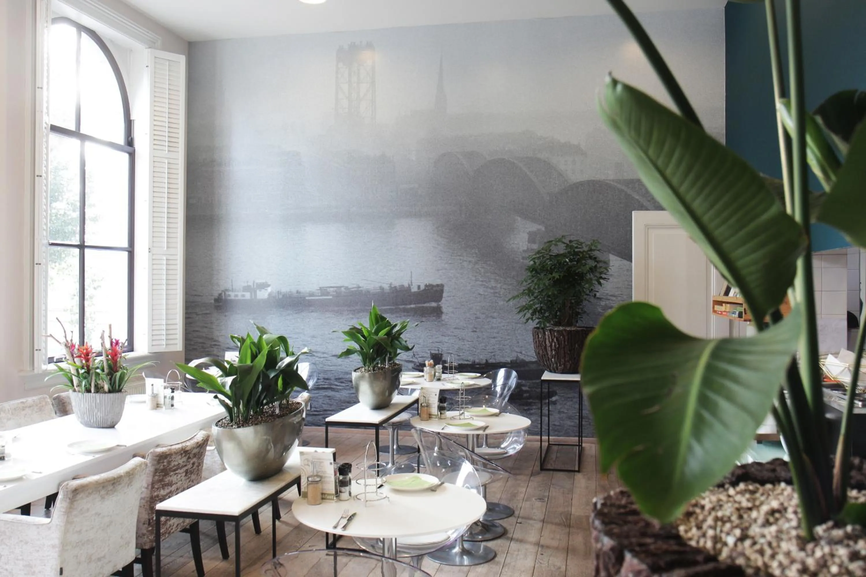 Restaurant/places to eat in Suitehotel Pincoffs