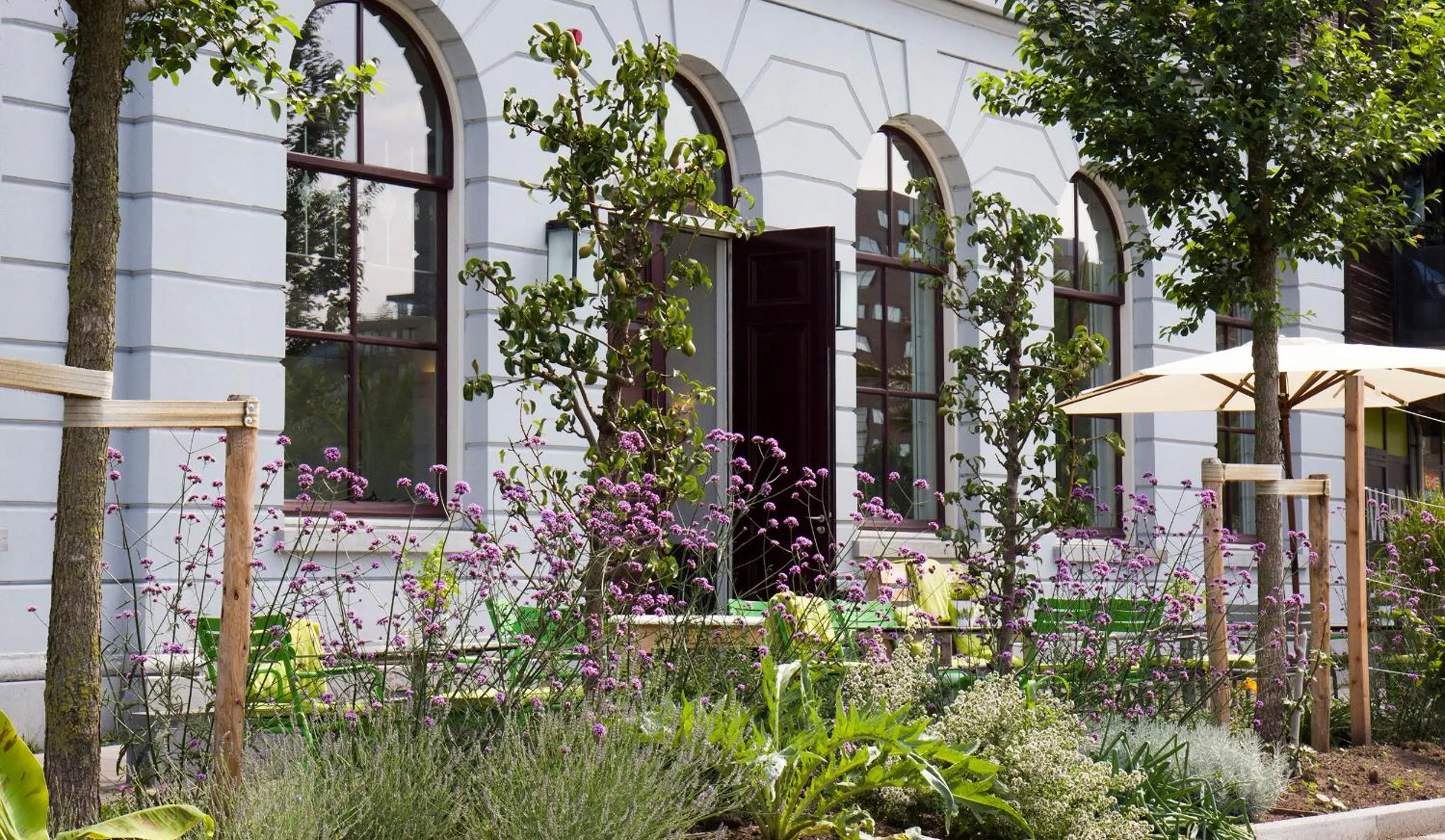 Patio in Suitehotel Pincoffs