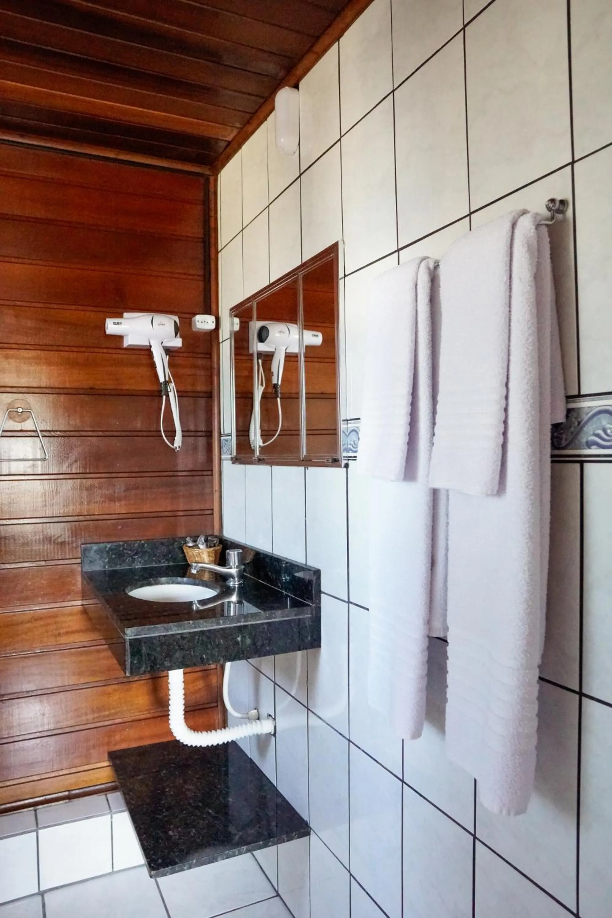 Bathroom in Pousada Amanhecer do Itaguá