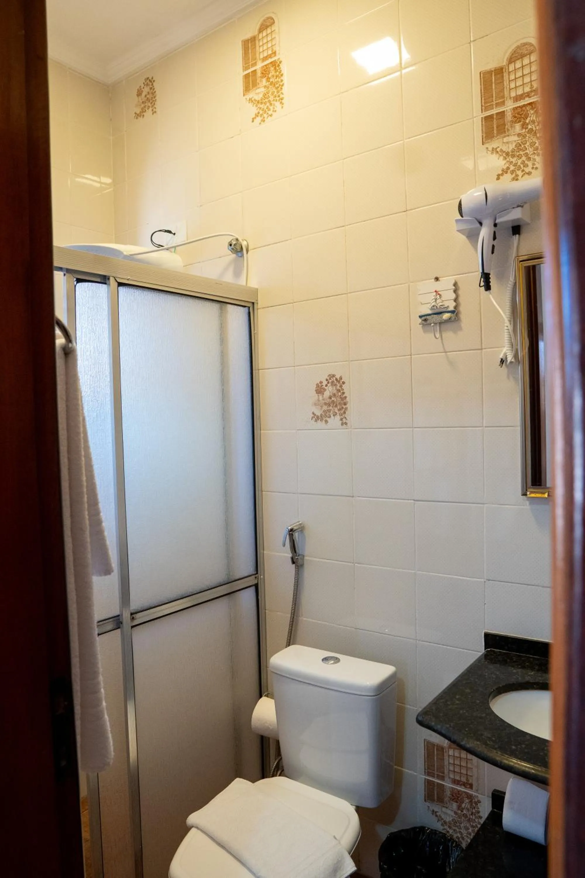 Shower in Pousada Amanhecer do Itaguá