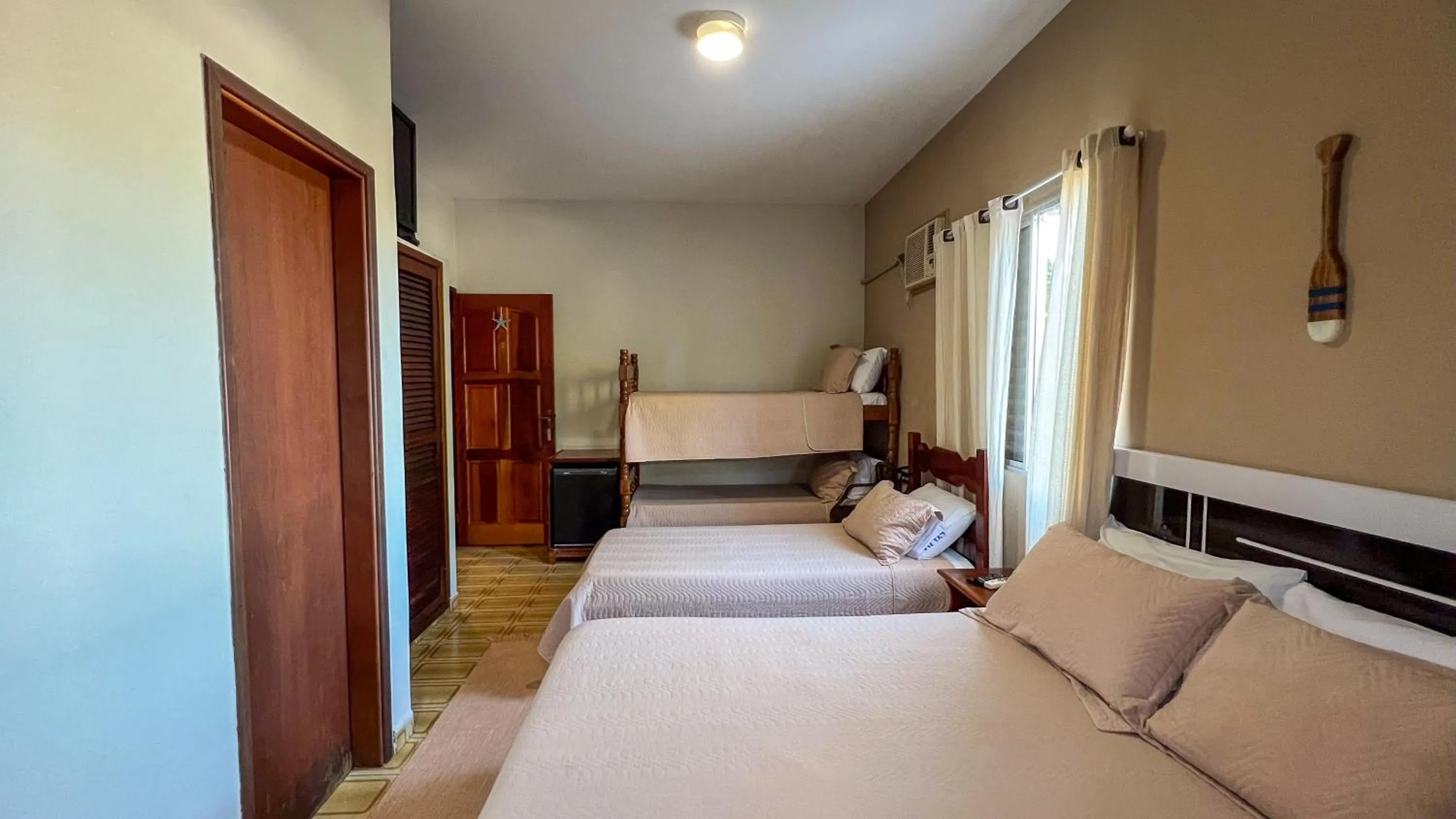 Photo of the whole room in Pousada Amanhecer do Itaguá