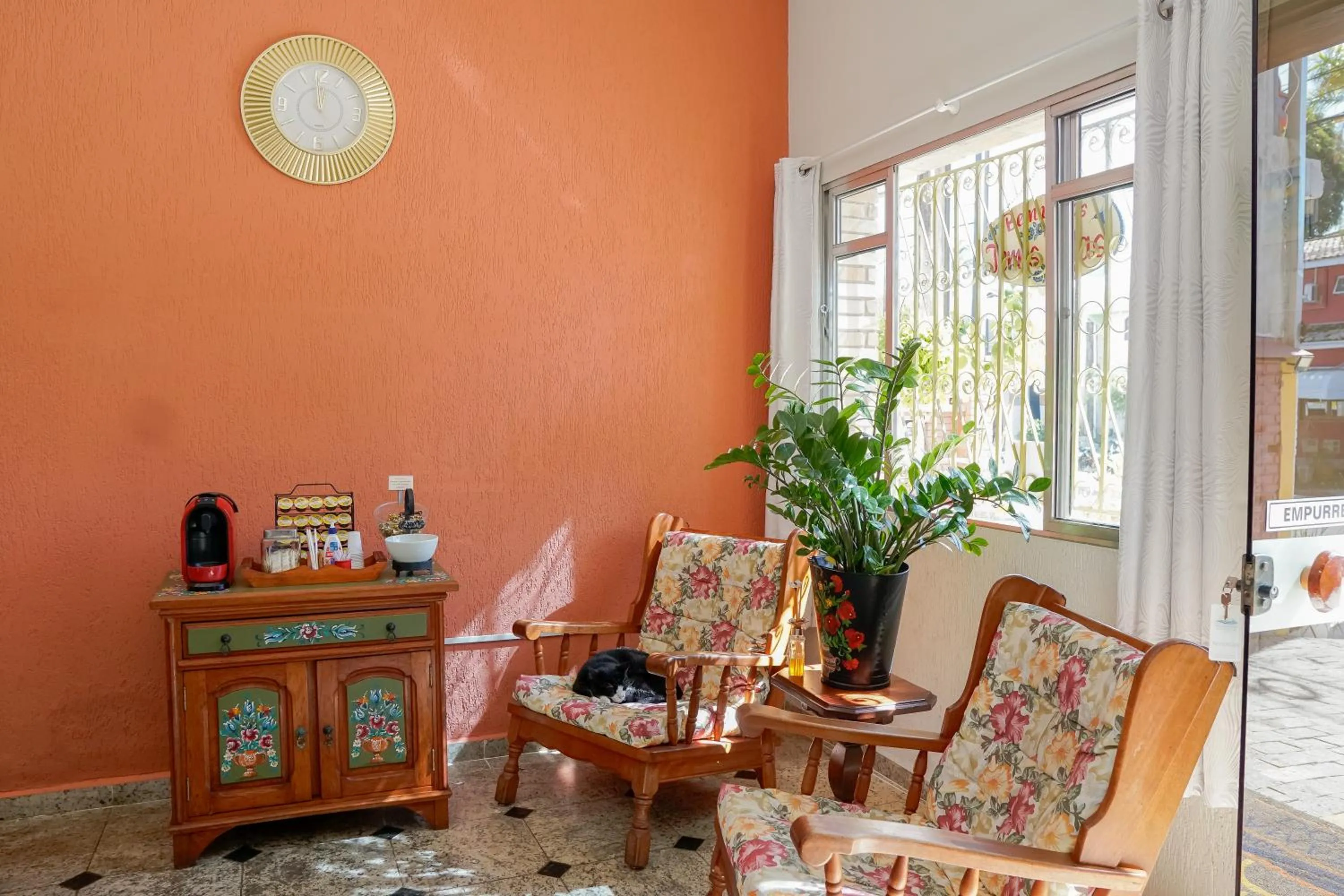 Lobby or reception in Pousada Amanhecer do Itaguá