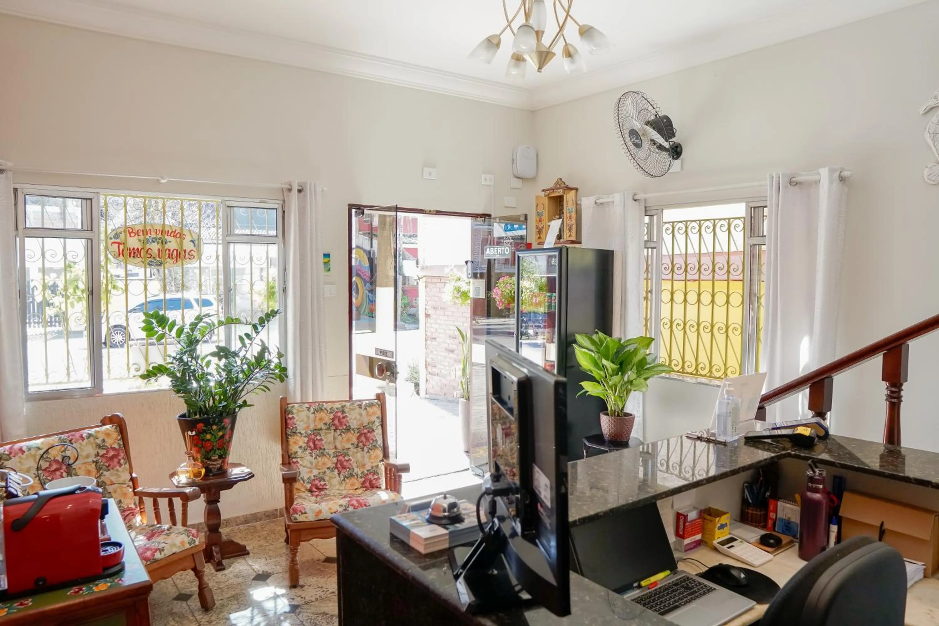 Lobby or reception in Pousada Amanhecer do Itaguá