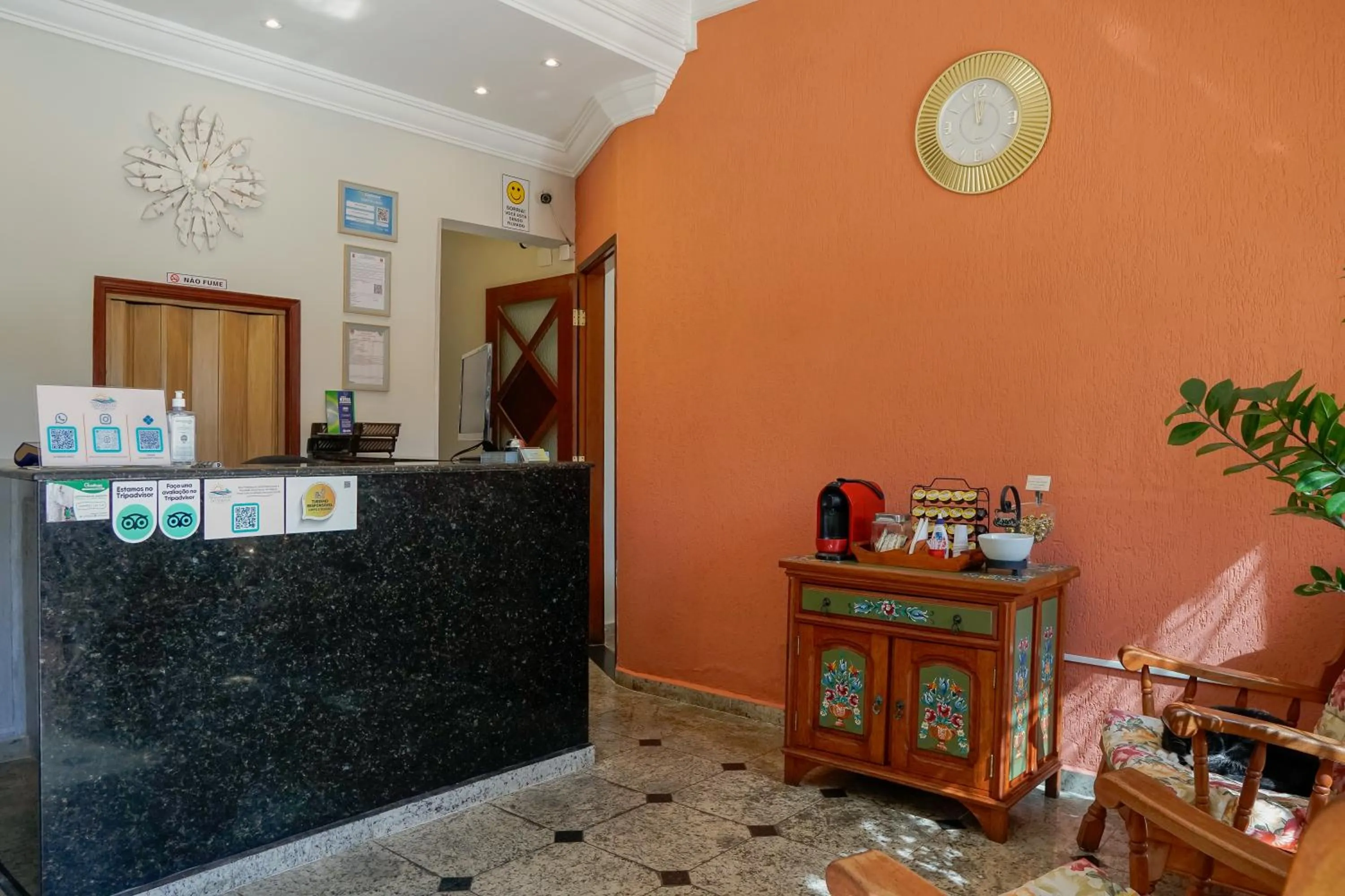 Lobby or reception in Pousada Amanhecer do Itaguá