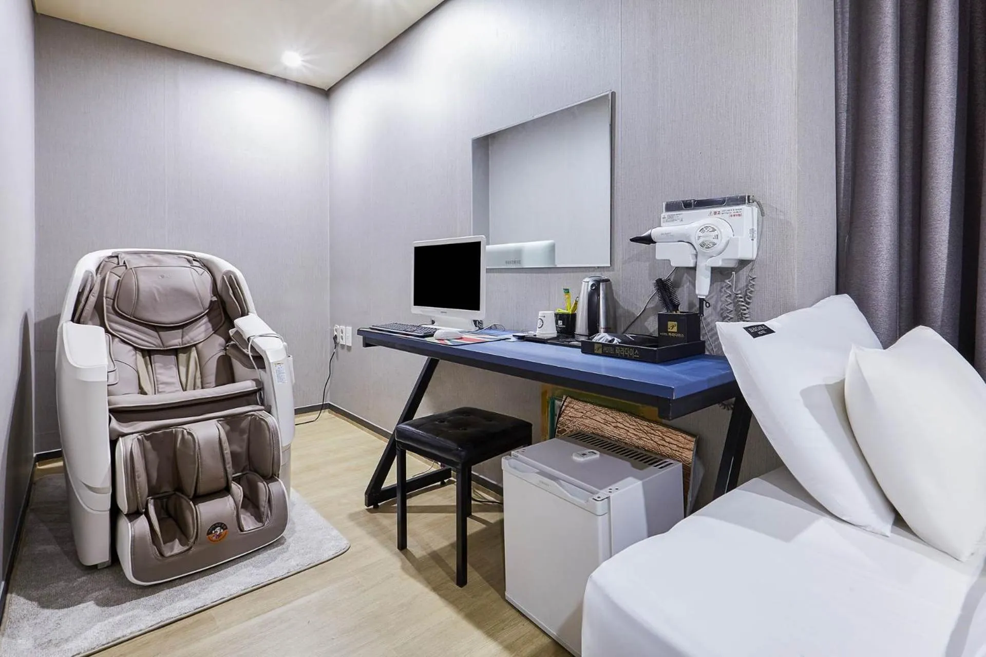 Bed in Icheon Paradise Hotel