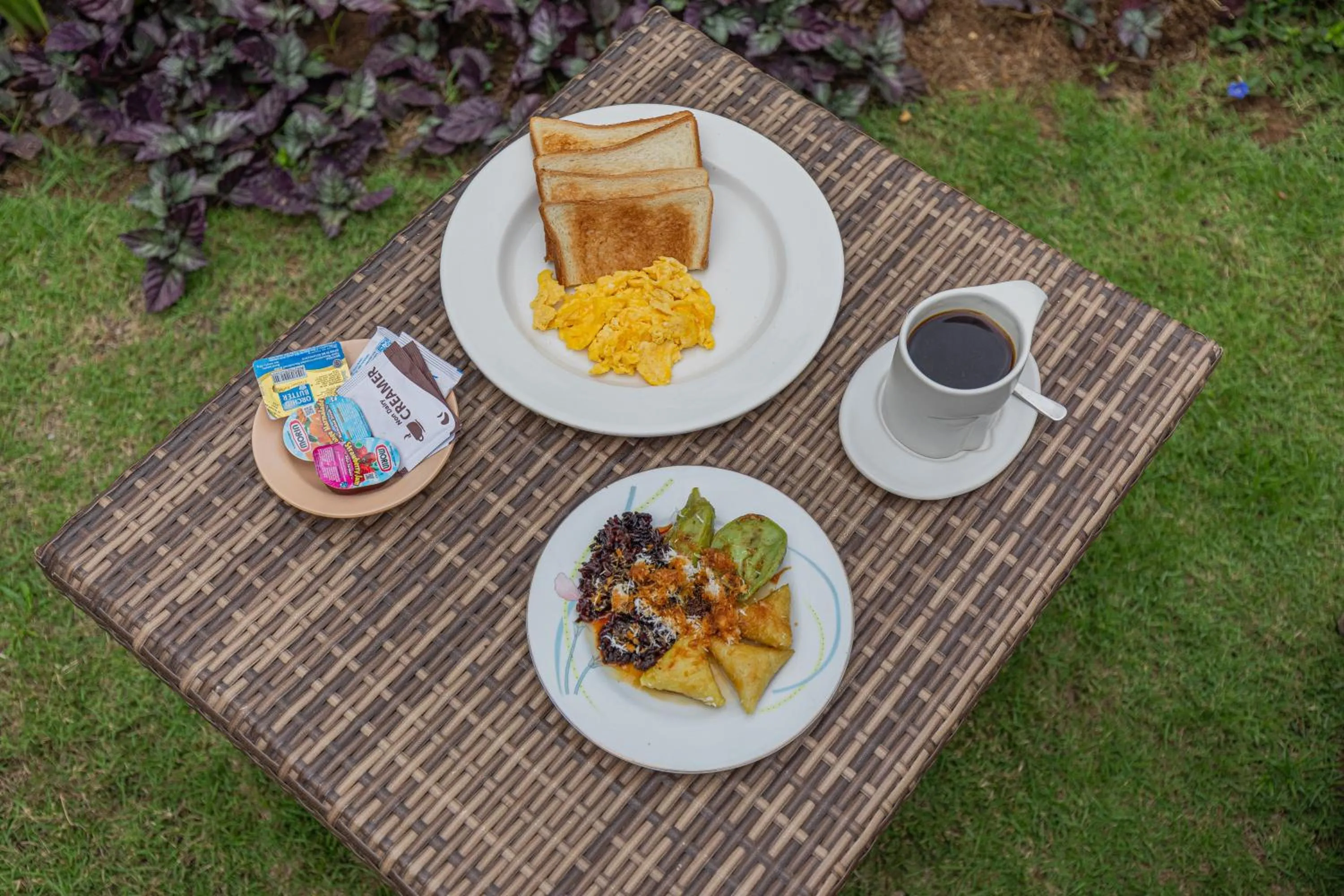 Food and drinks in Campuhan Guesthouse