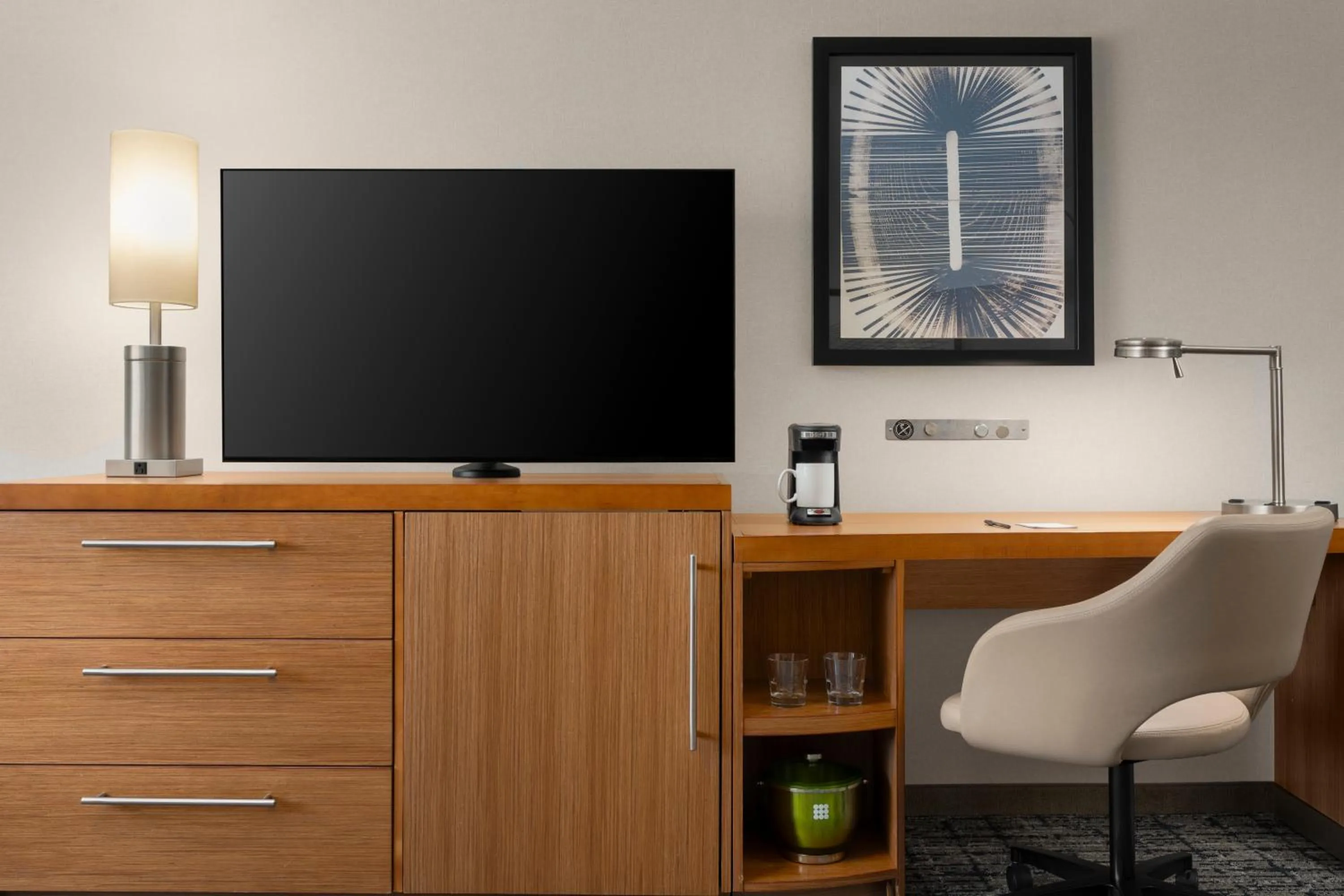 TV and multimedia in Hyatt Place Denver Cherry Creek