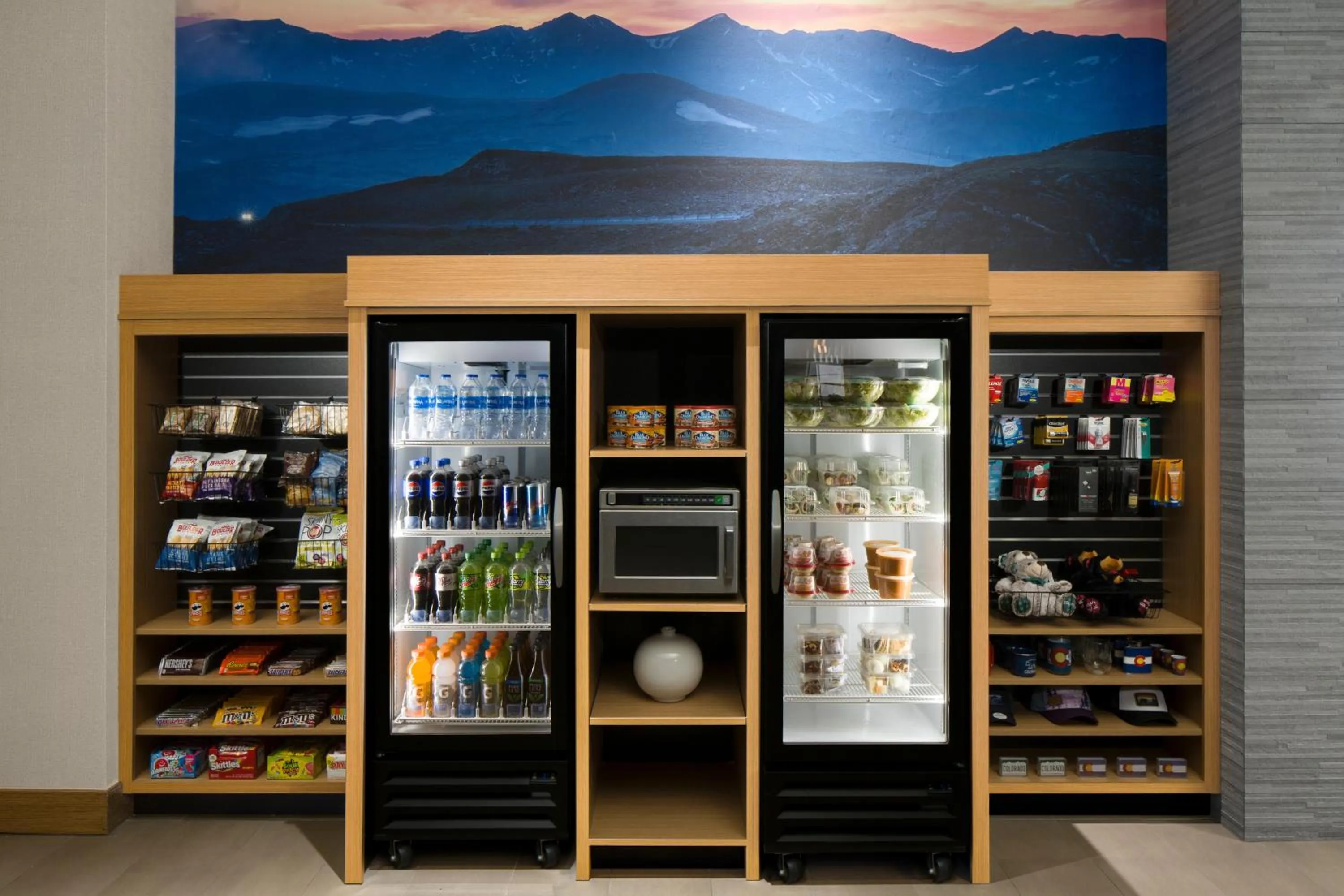 Food and drinks in Hyatt Place Denver Cherry Creek