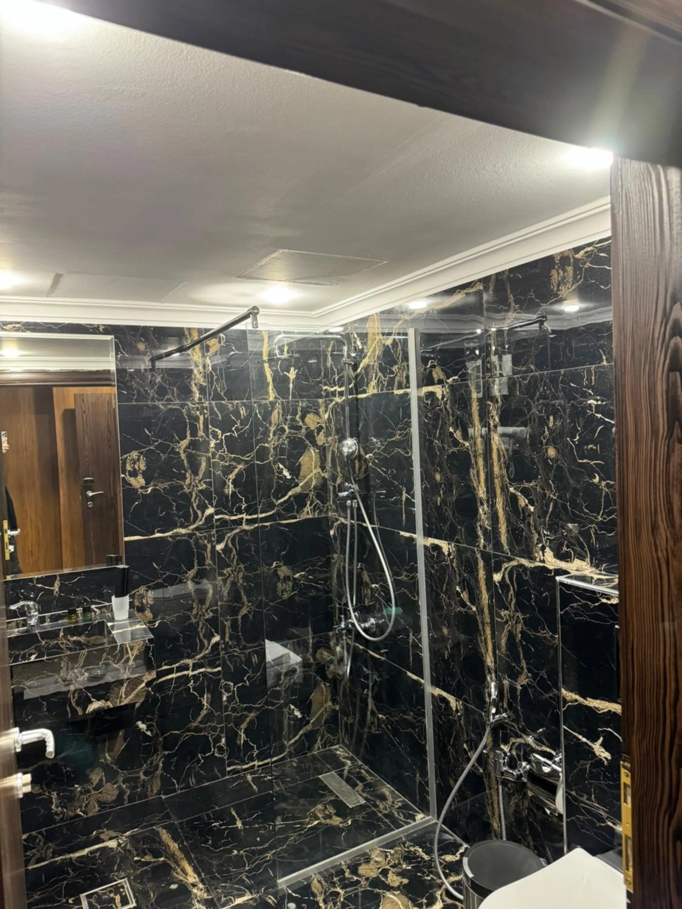 City Rose Hotel Suites