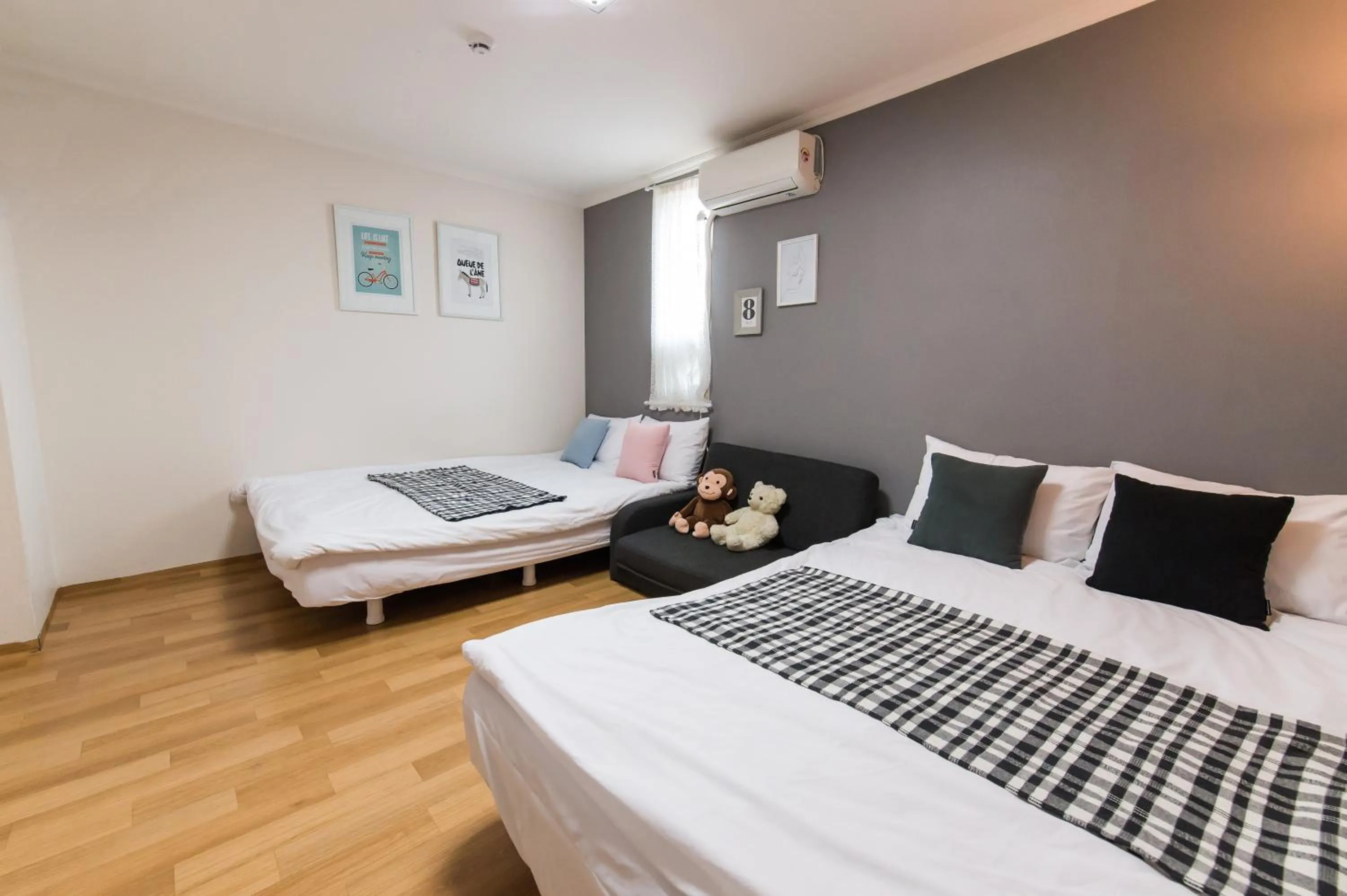 Bed in The Blossom Yeonnam Guesthouse