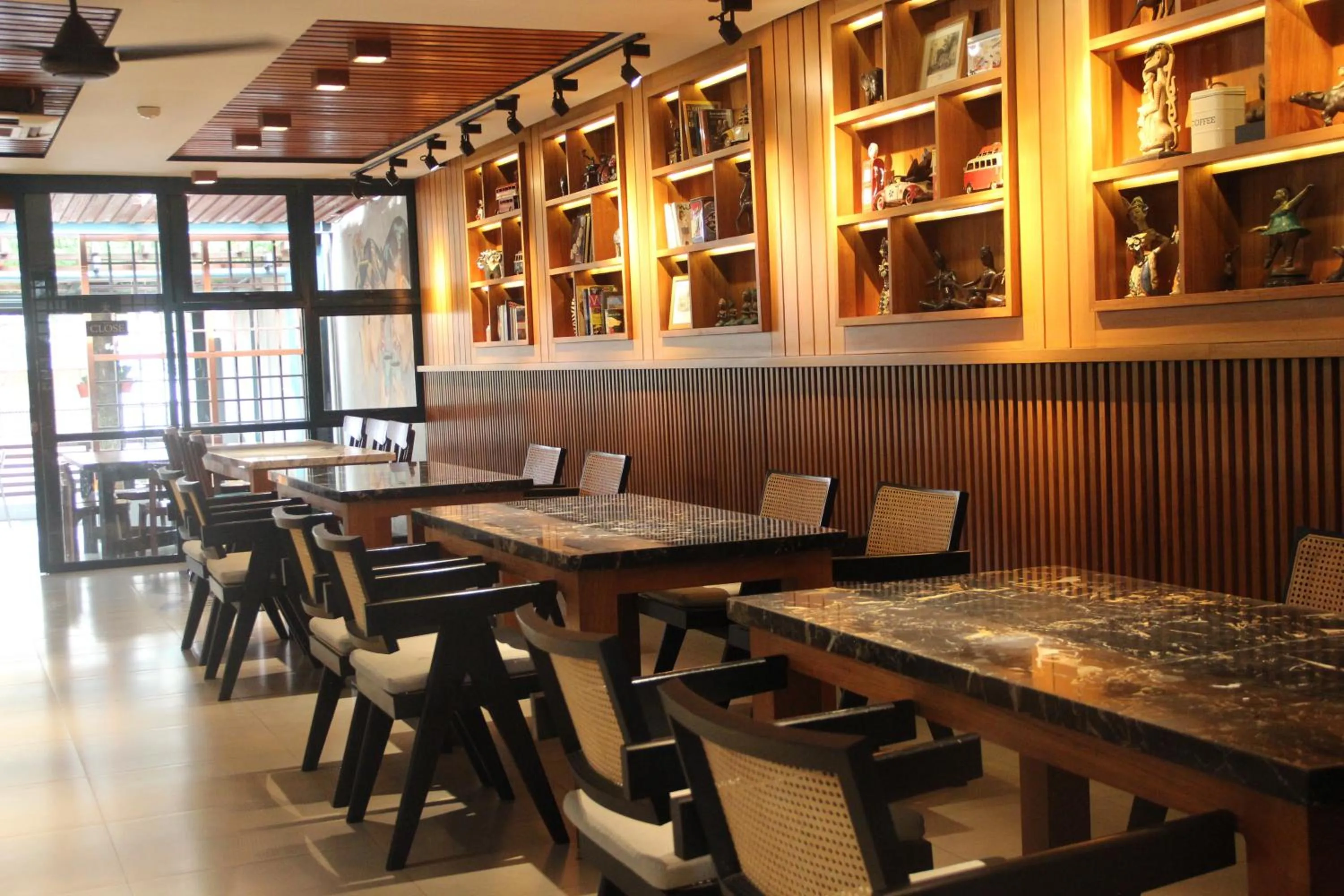 Restaurant/places to eat in Ivory Hotel Bandung