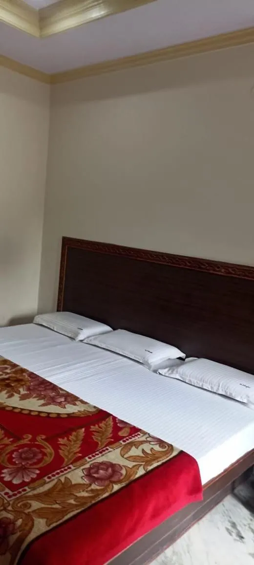Bed in Hotel Sagar